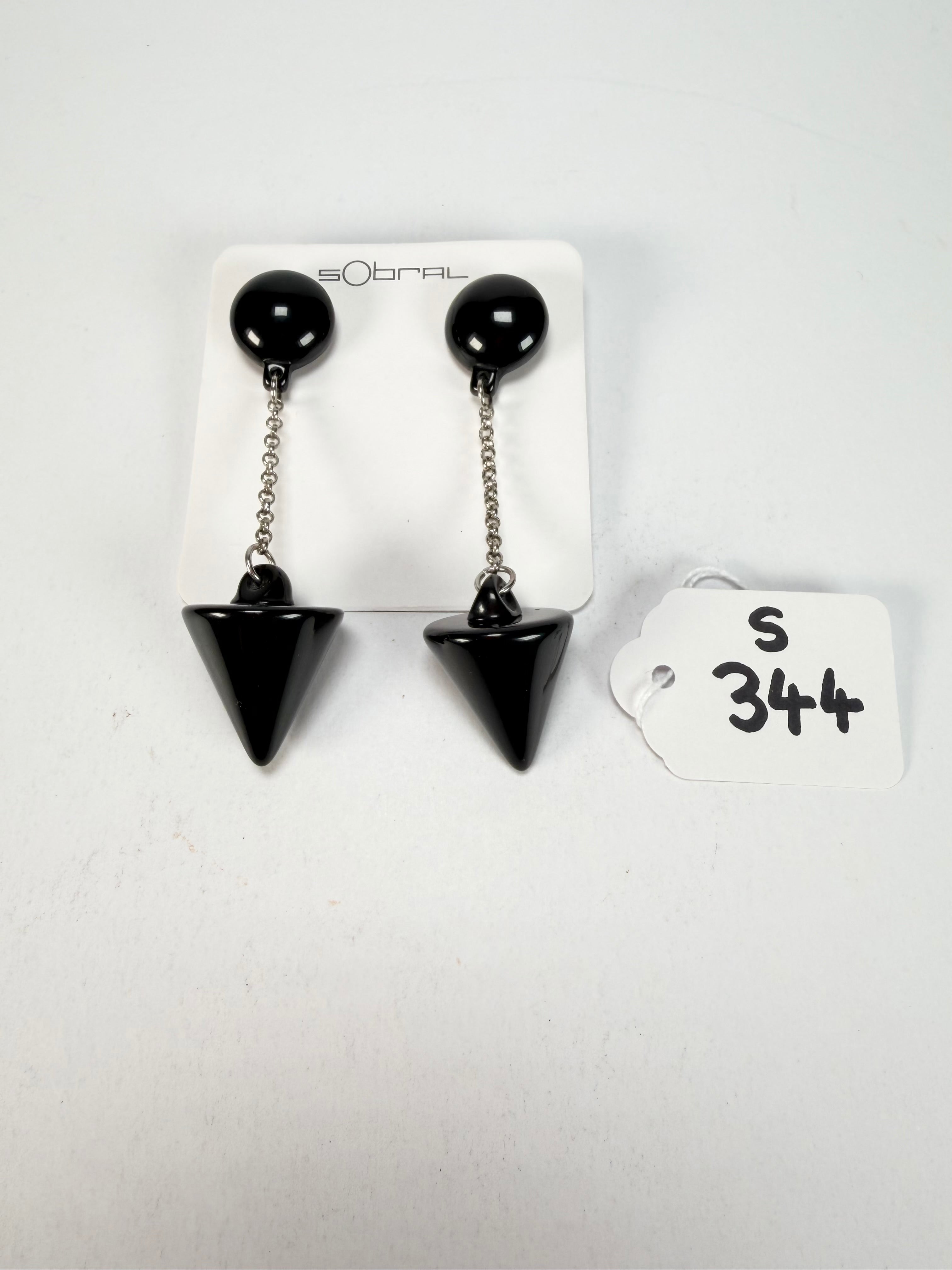 Sobral - Mix 2023 "MD KL" Black Cones Resin Earrings ( 005370 )
