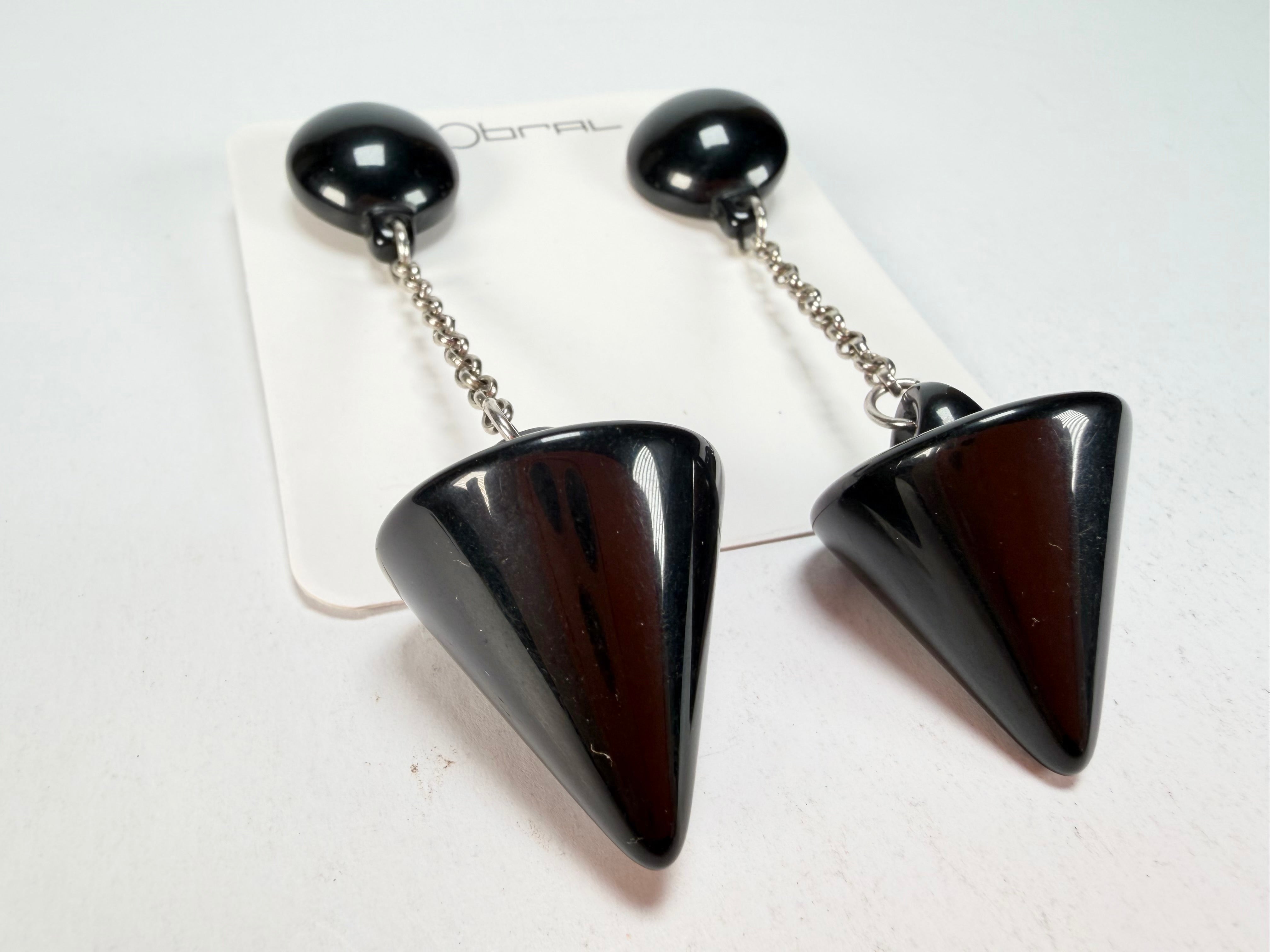 Sobral - Mix 2023 "MD KL" Black Cones Resin Earrings ( 005370 )