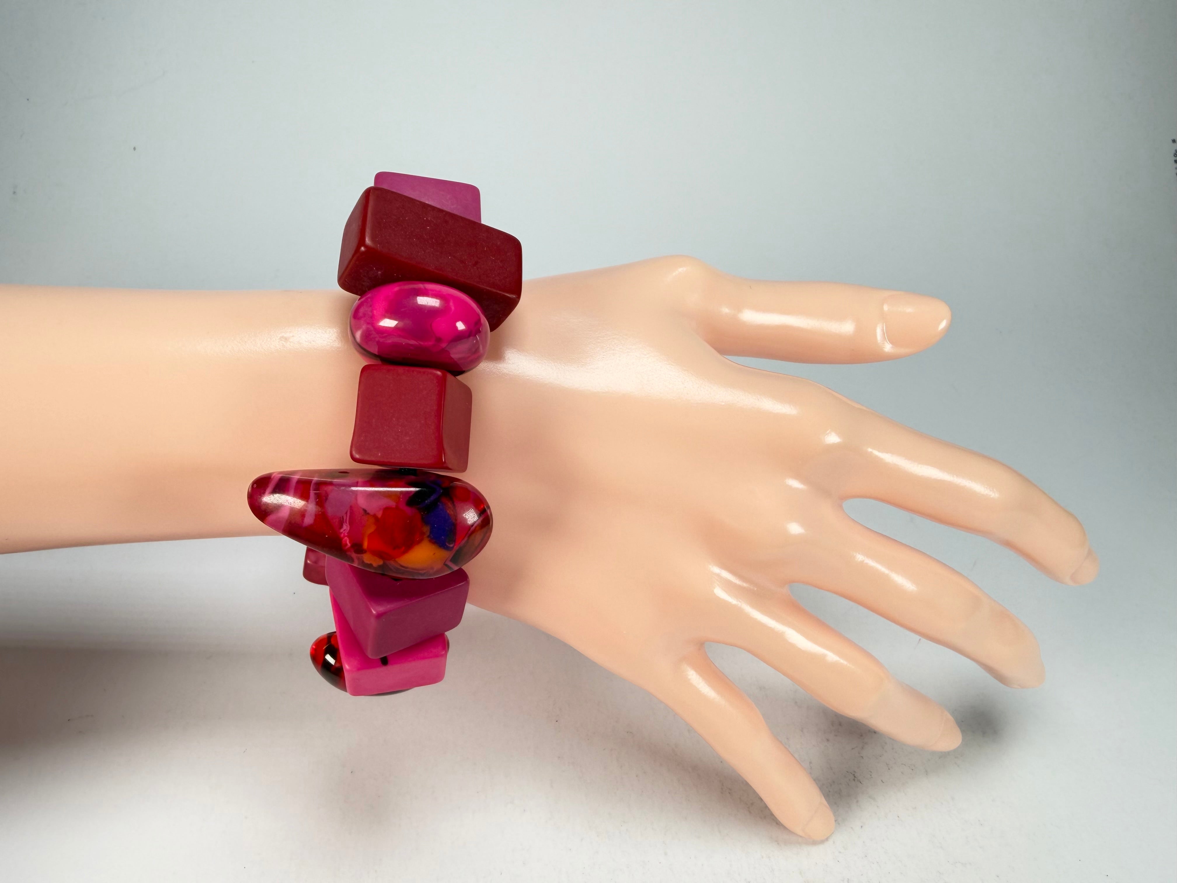 Sobral - Indiana "Cereja" Pink Elasticated Resin Bracelet ( 000210 )