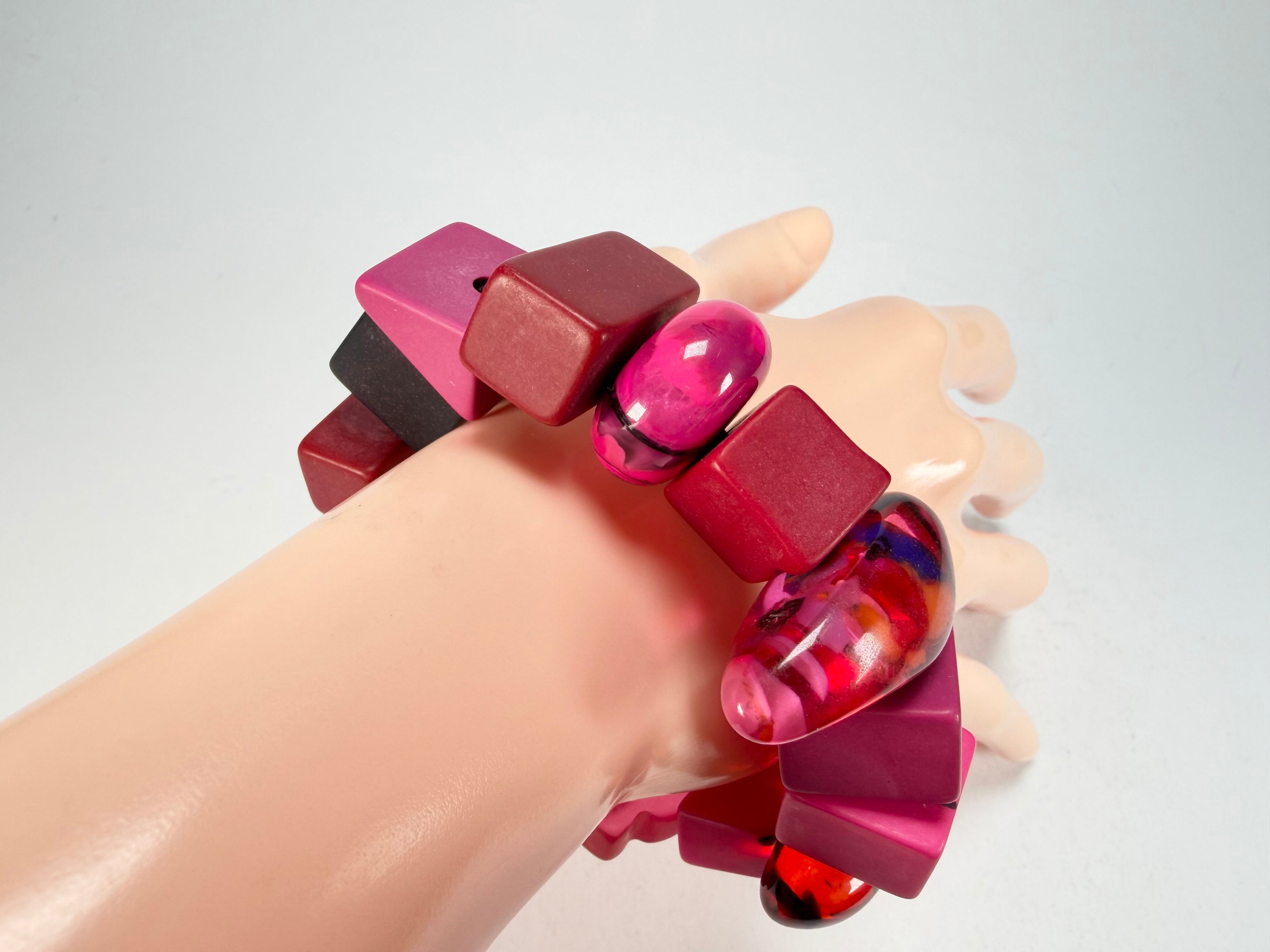 Sobral - Indiana "Cereja" Pink Elasticated Resin Bracelet ( 000210 )