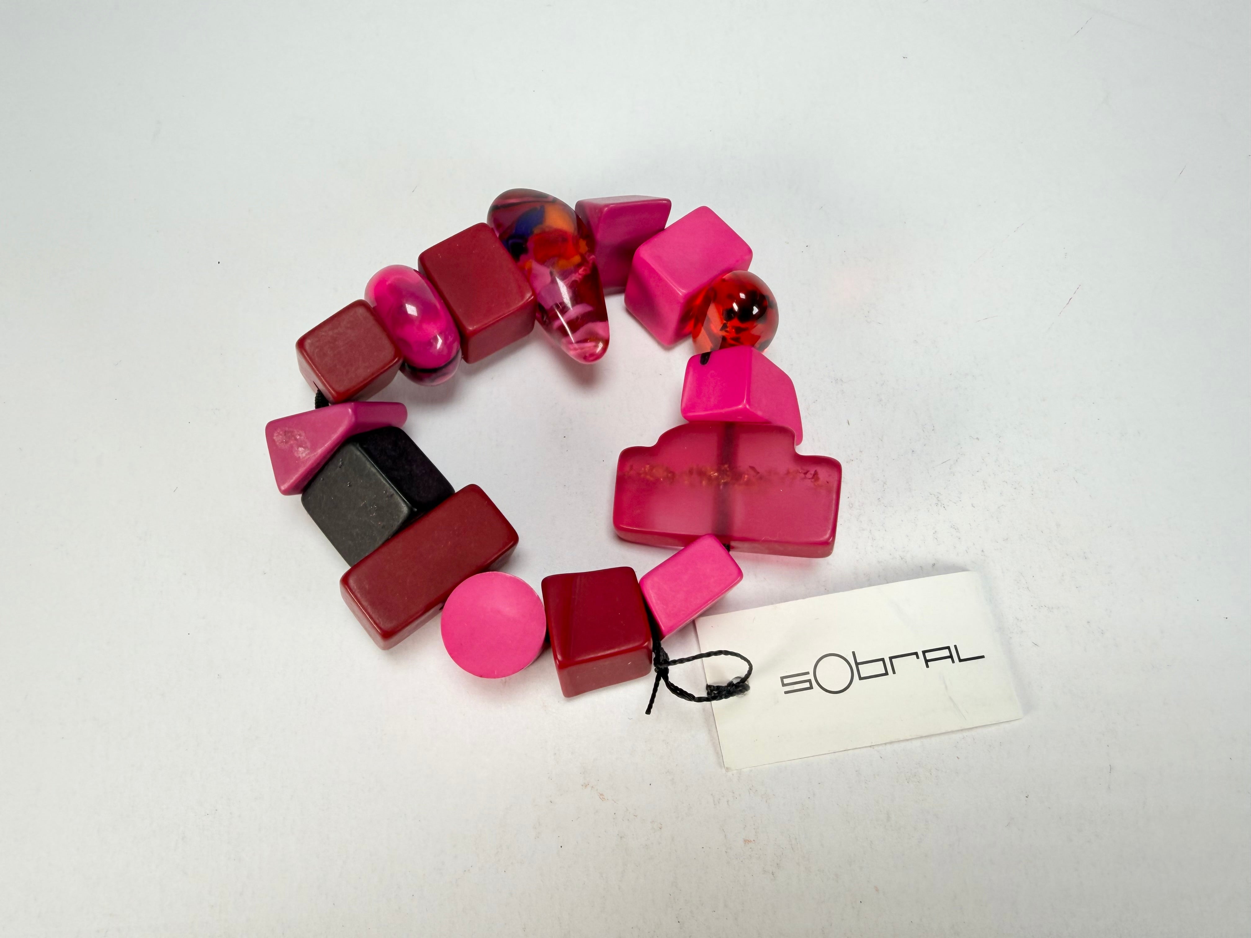 Sobral - Indiana "Cereja" Pink Elasticated Resin Bracelet ( 000210 )