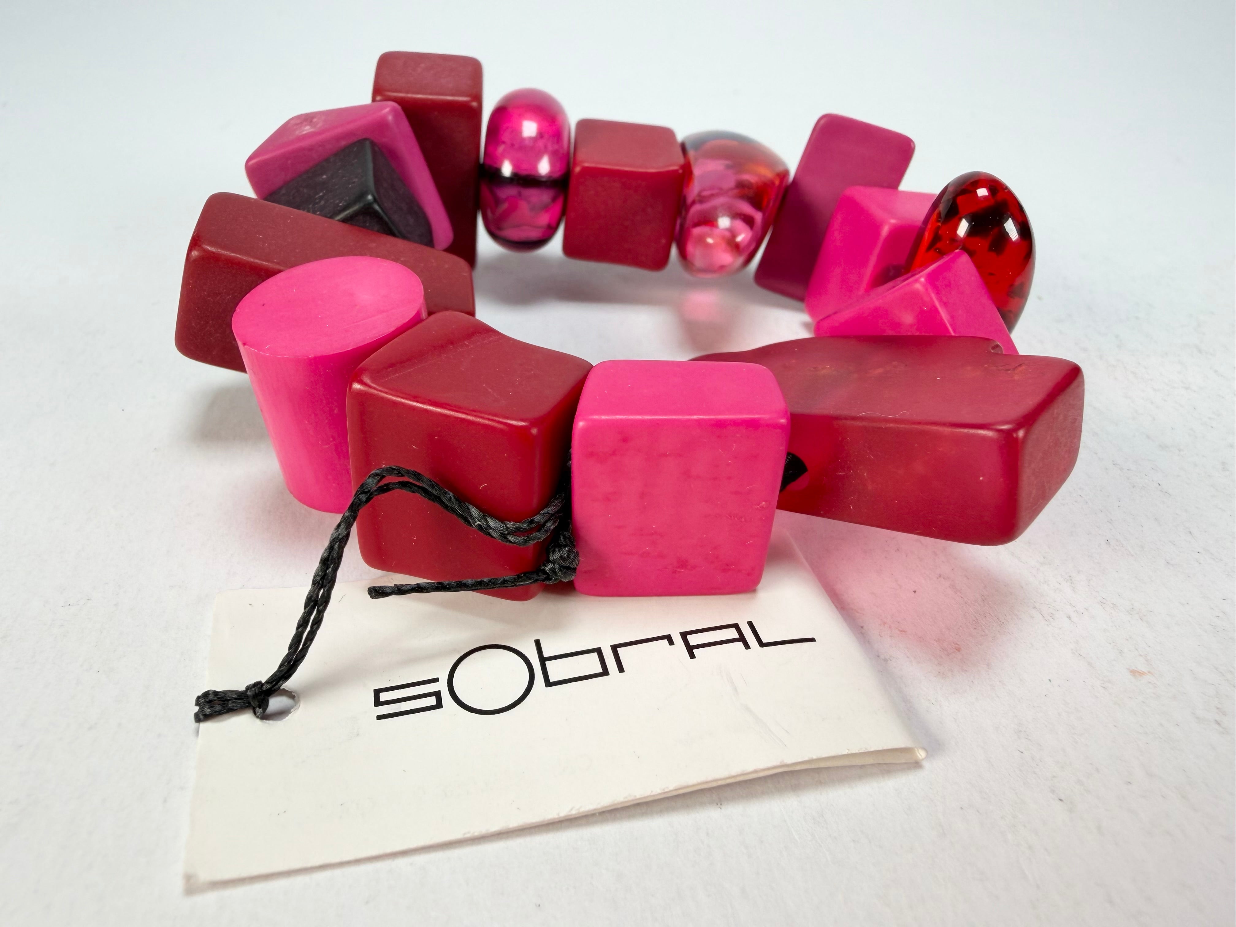 Sobral - Indiana "Cereja" Pink Elasticated Resin Bracelet ( 000210 )