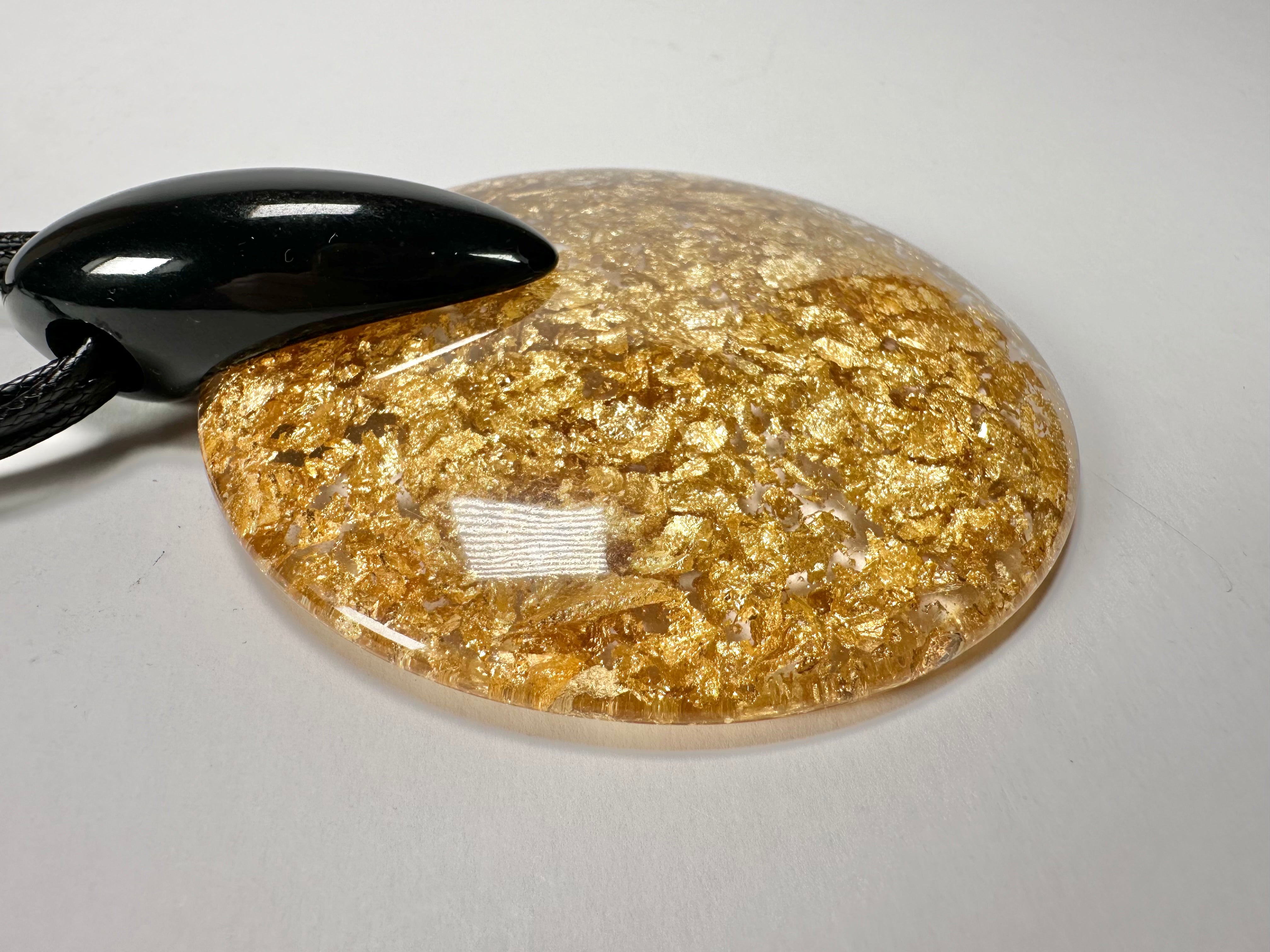 Sobral - Metalique "Eolia Disk" Resin Necklace ( 002858 )