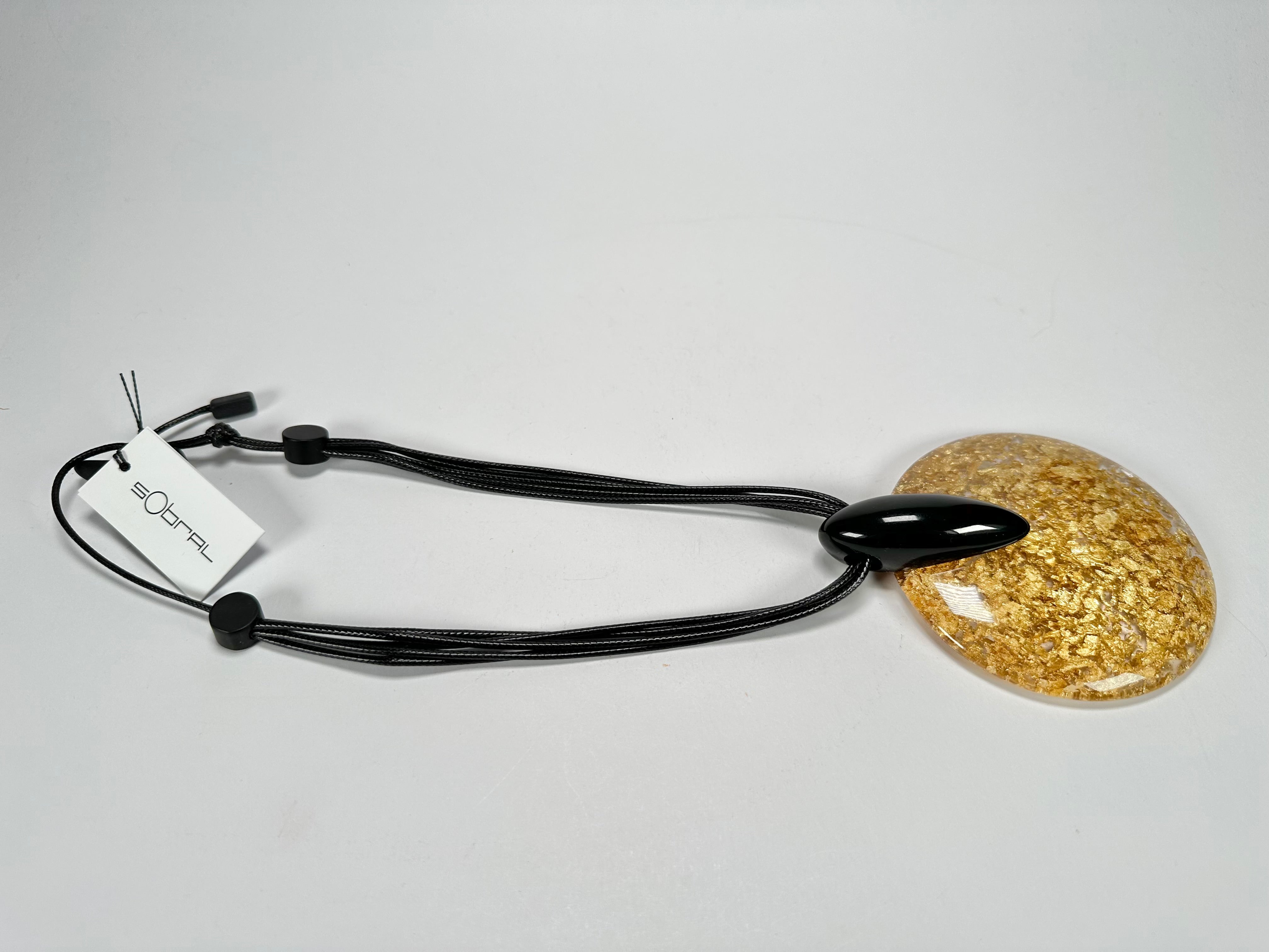 Sobral - Metalique "Eolia Disk" Resin Necklace ( 002858 )