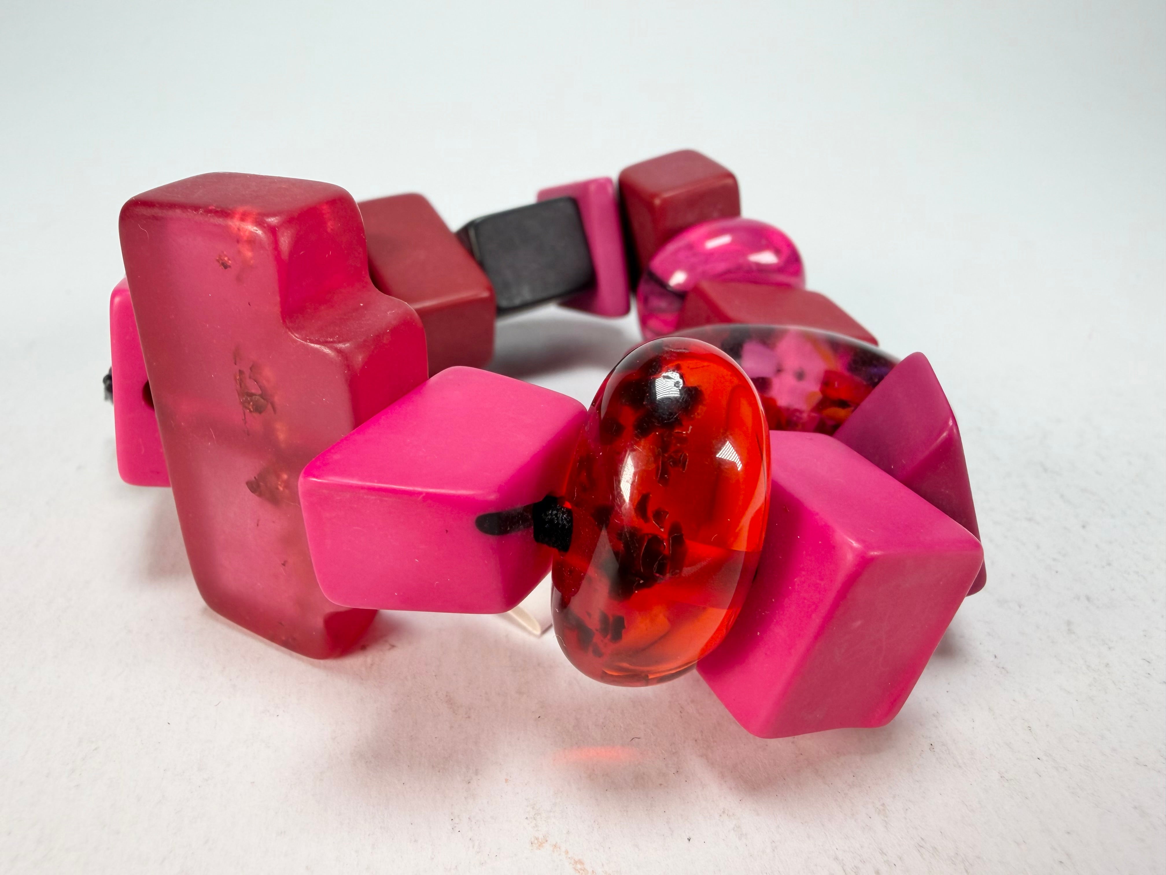 Sobral - Indiana "Cereja" Pink Elasticated Resin Bracelet ( 000210 )
