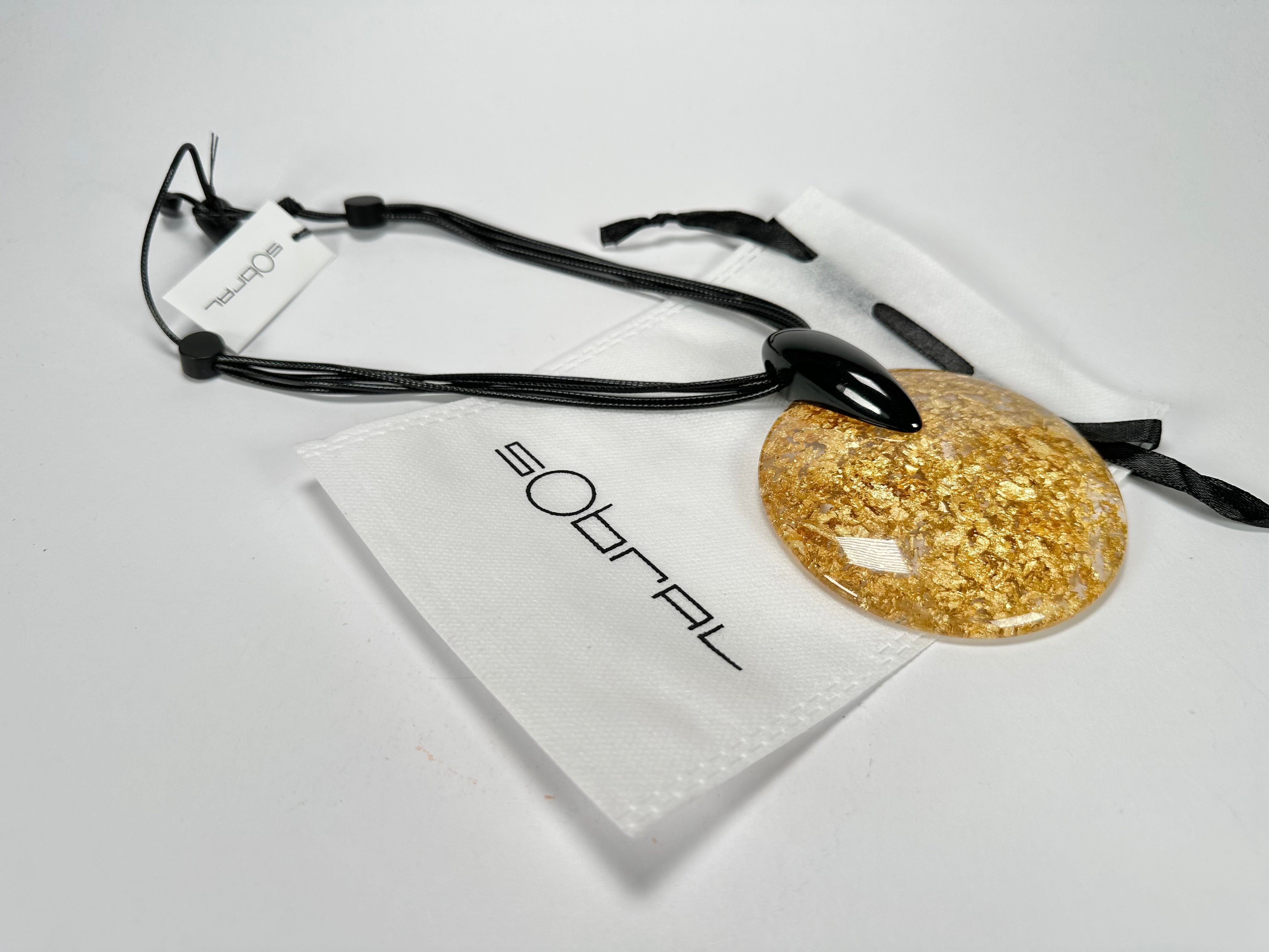 Sobral - Metalique "Eolia Disk" Resin Necklace ( 002858 )