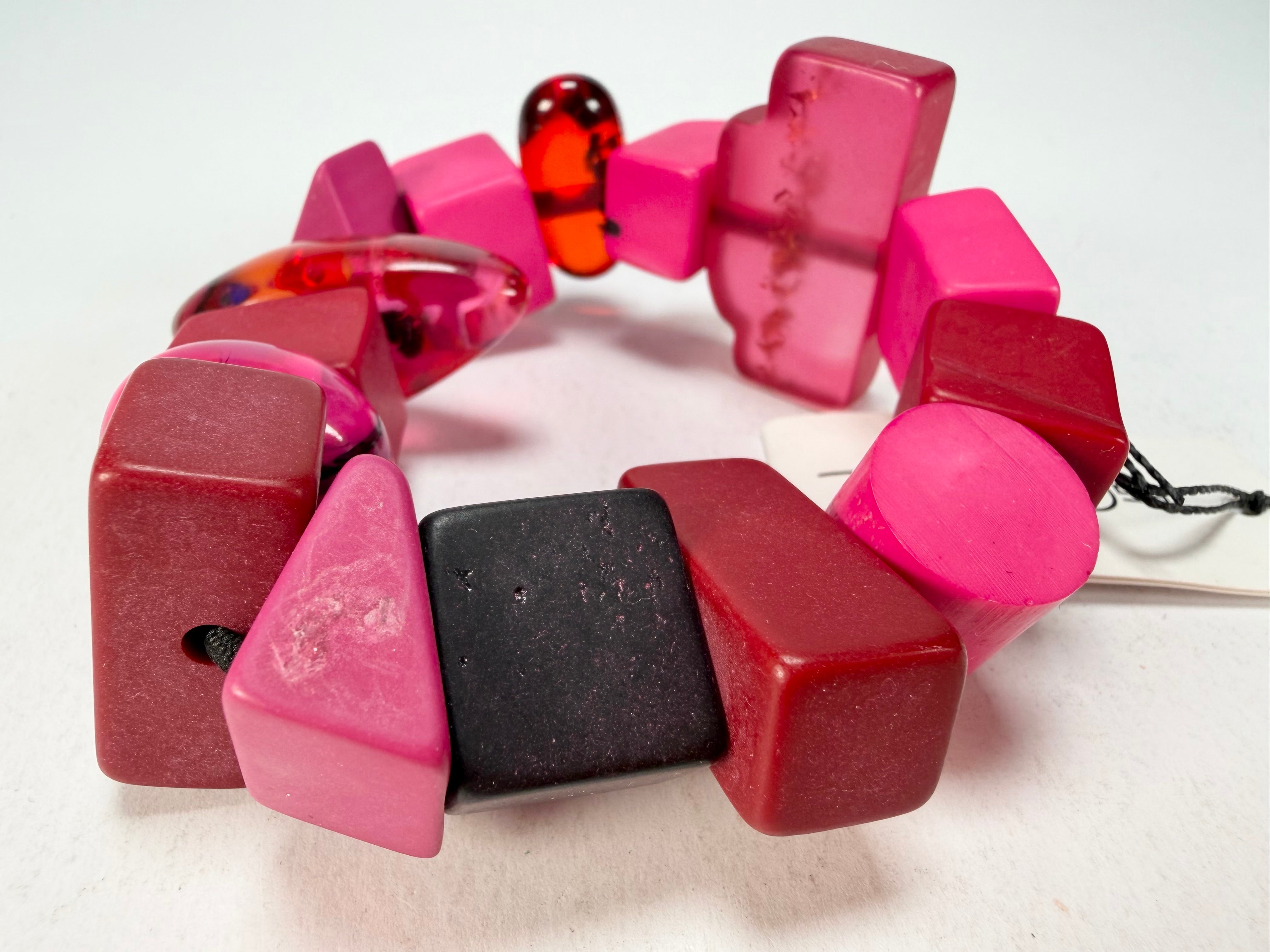 Sobral - Indiana "Cereja" Pink Elasticated Resin Bracelet ( 000210 )