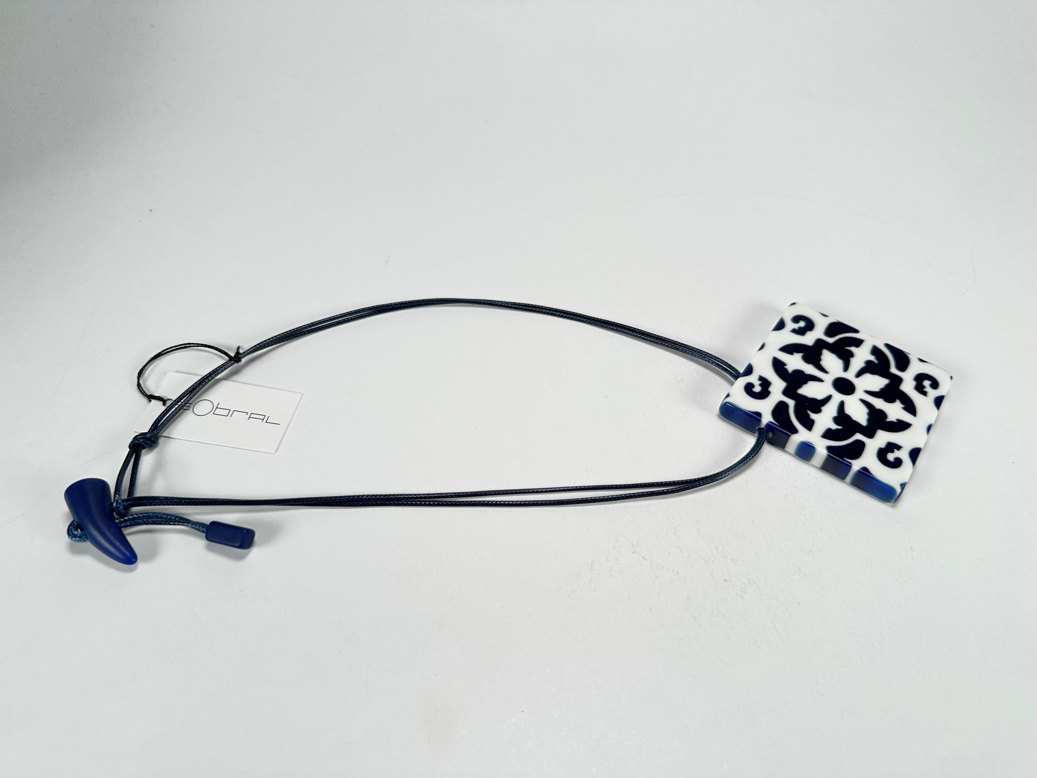 Sobral - Lisboa "Belém" Resin Necklace ( 005484 )