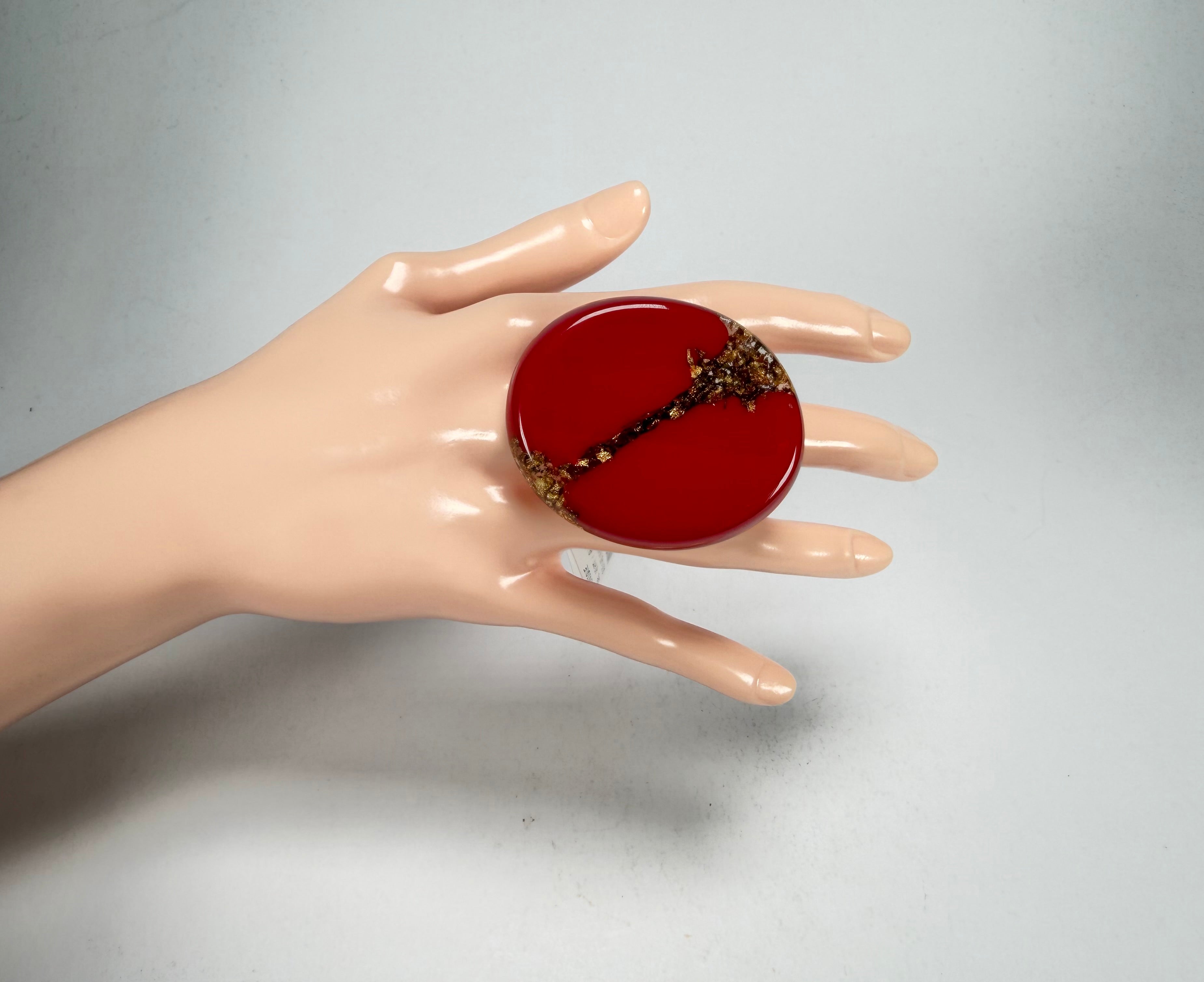 Sobral - Metalique "Munique" Orlando Red Resin Ring ( 005145 ) - Size UK Q  / US 8