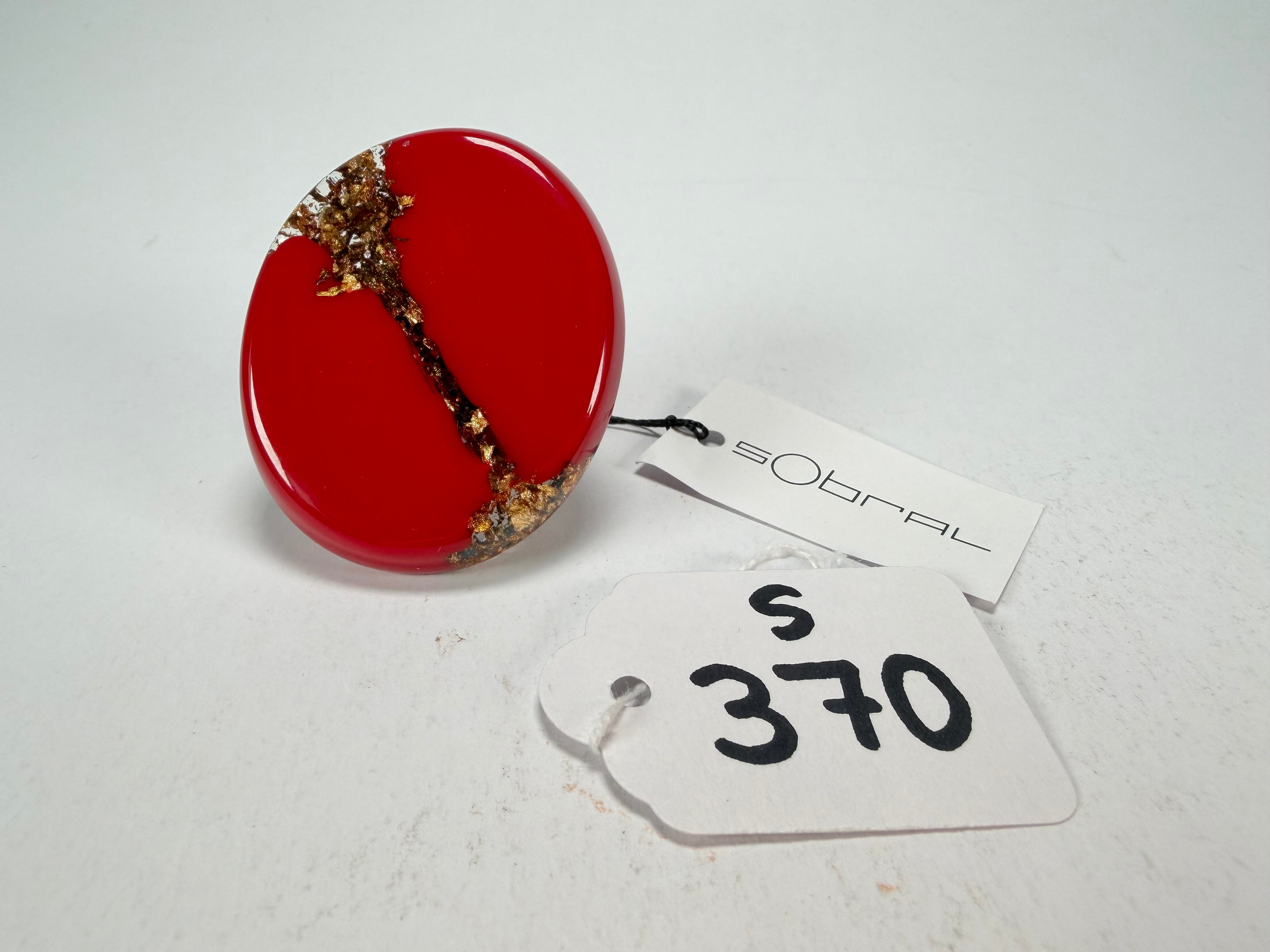 Sobral - Metalique "Munique" Orlando Red Resin Ring ( 005145 ) - Size UK Q  / US 8