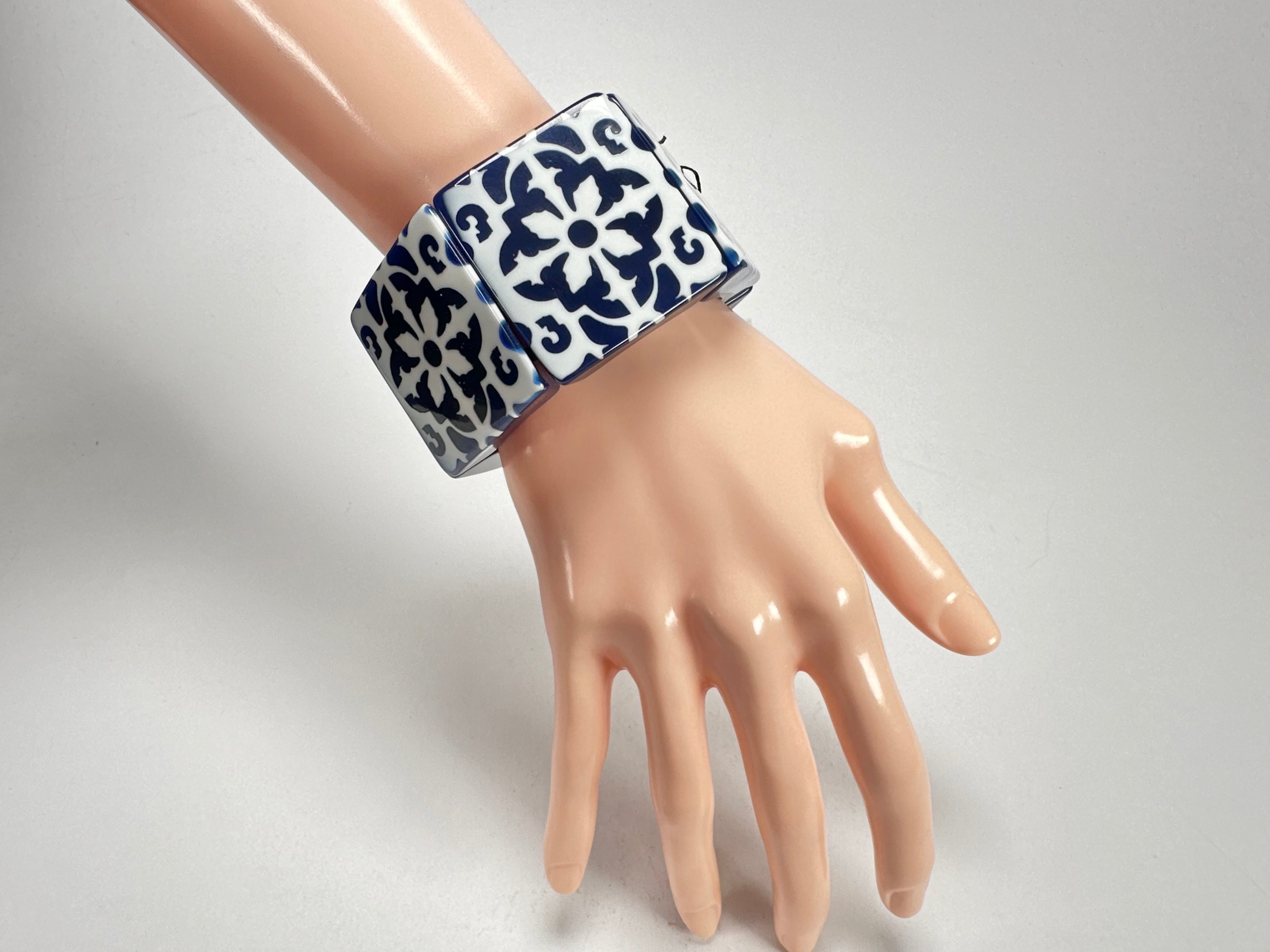 Sobral -  Lisboa "Mery" Elasticated Resin Bracelet ( 004575 )