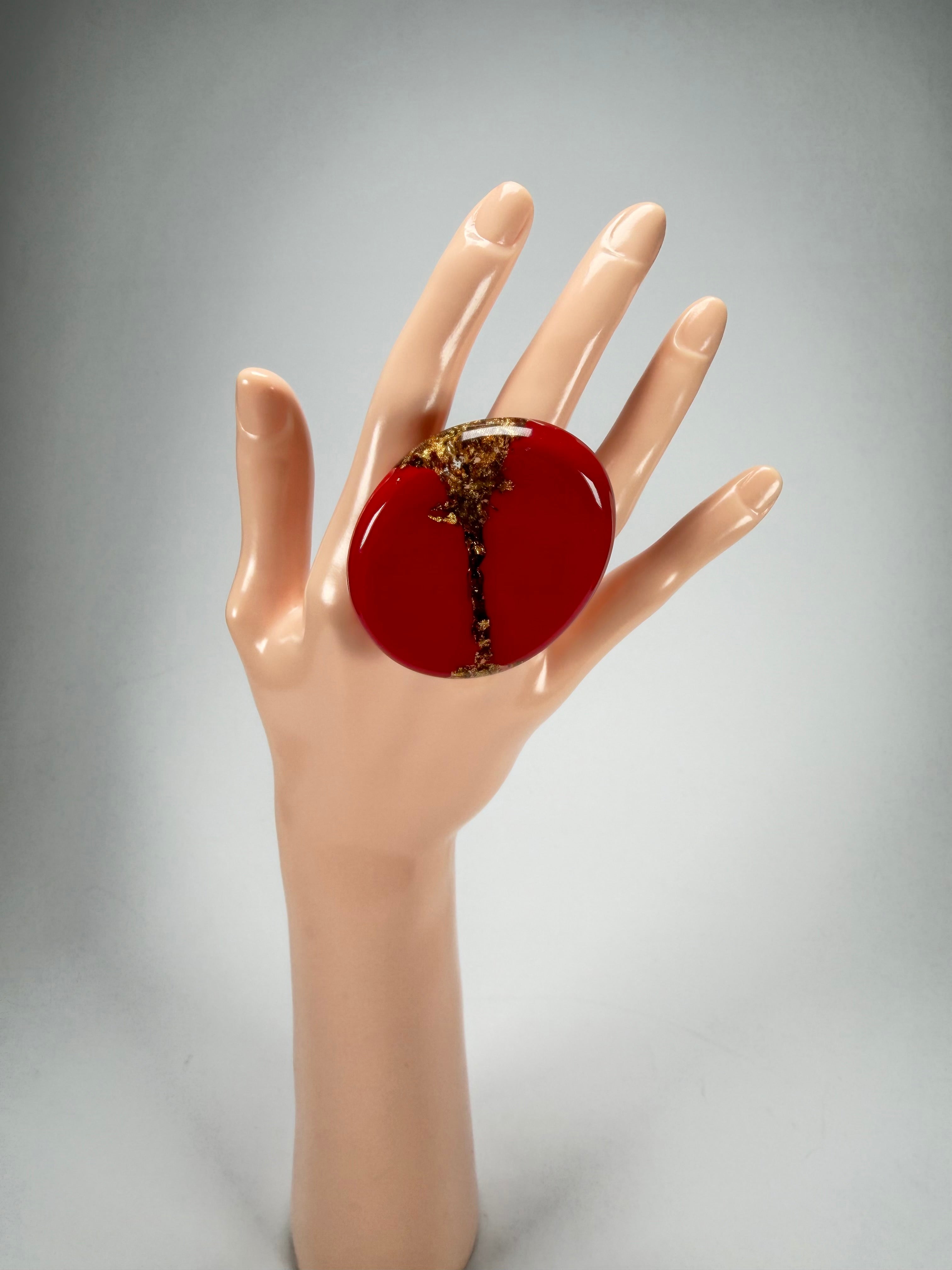 Sobral - Metalique "Munique" Orlando Red Resin Ring ( 005145 ) - Size UK Q  / US 8