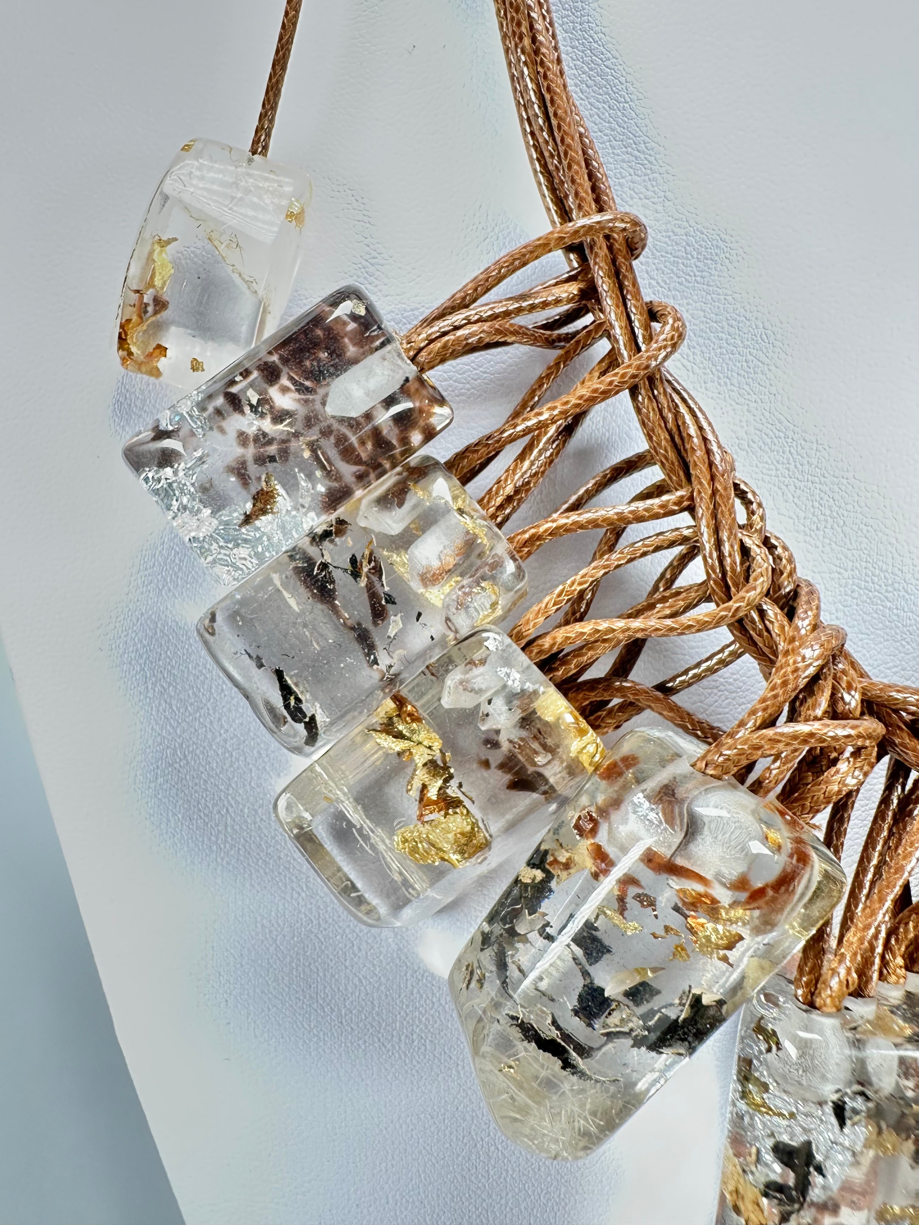 Sobral - Minas Gerais "Diamantina" Resin Necklace ( 005405 )
