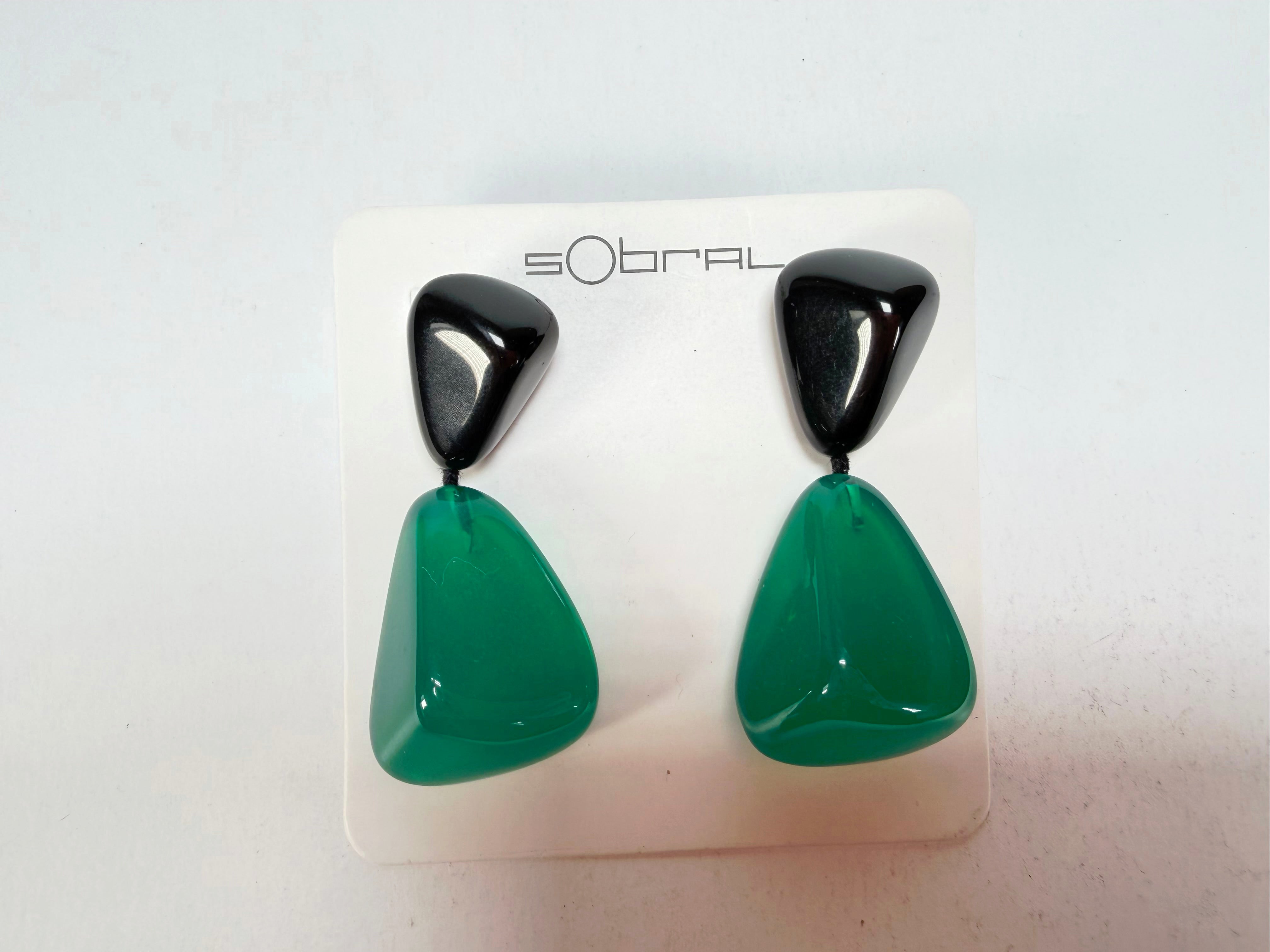 Sobral - Mix 2023 "Cusco" Black & Green Cristal Resin Earrings ( 005410 )