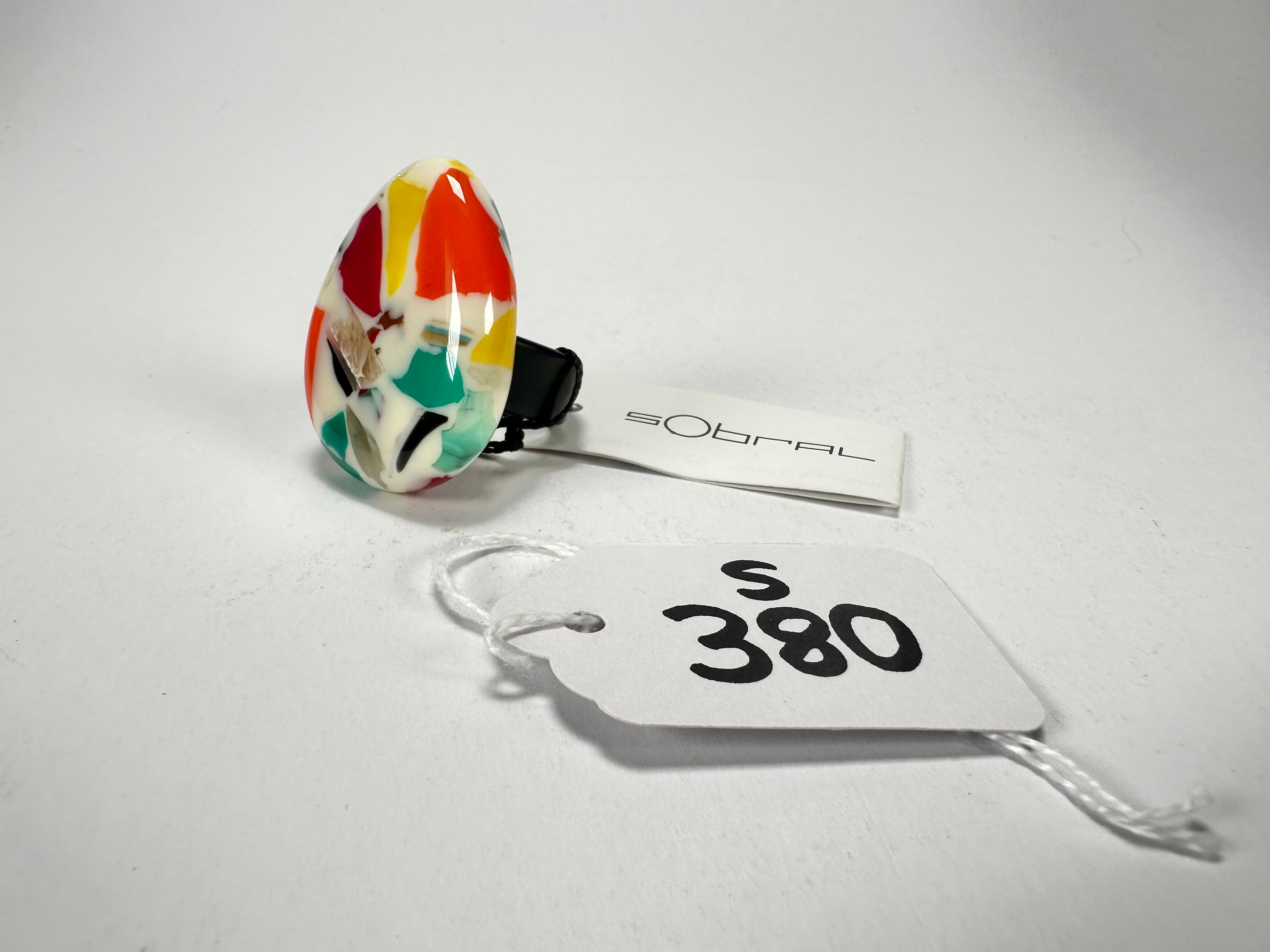 Sobral - Caillou Marfim "Poesia" Resin Ring ( 003597 ) - Size UK Q / US 8