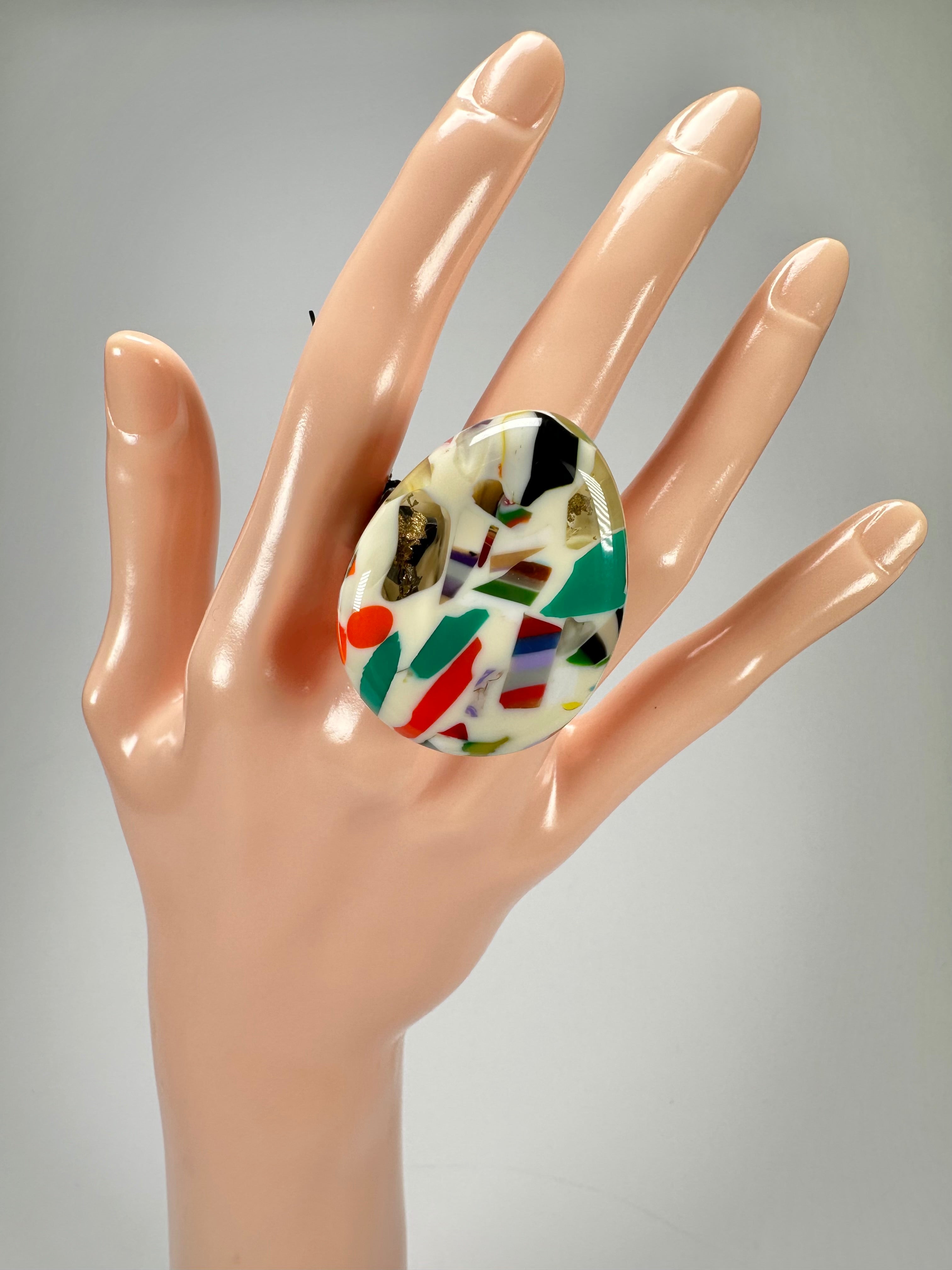 Sobral - Caillou Marfim "Poesia" Resin Ring ( 003597 ) - Size UK S / US 9