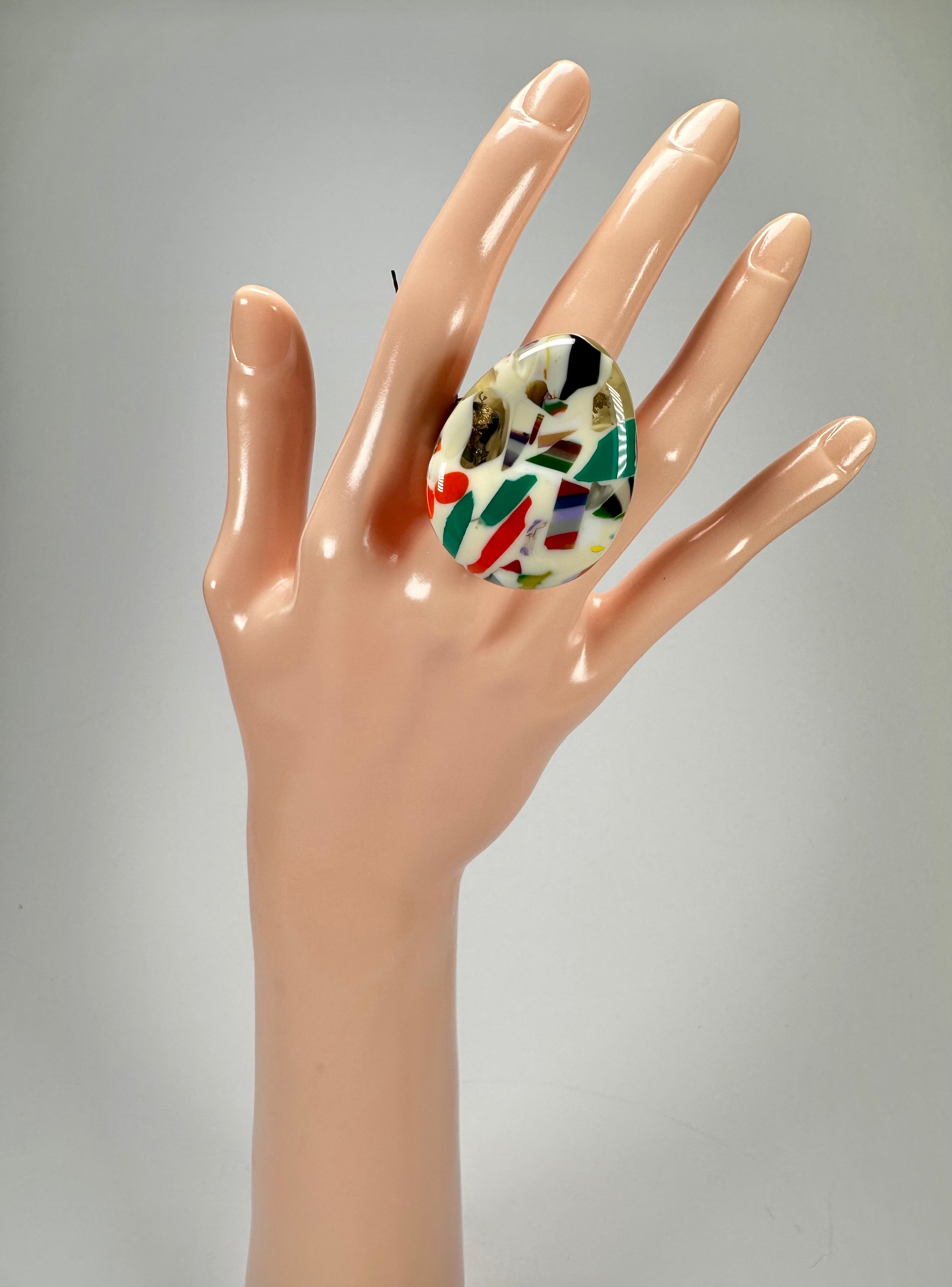 Sobral - Caillou Marfim "Poesia" Resin Ring ( 003597 ) - Size UK S / US 9