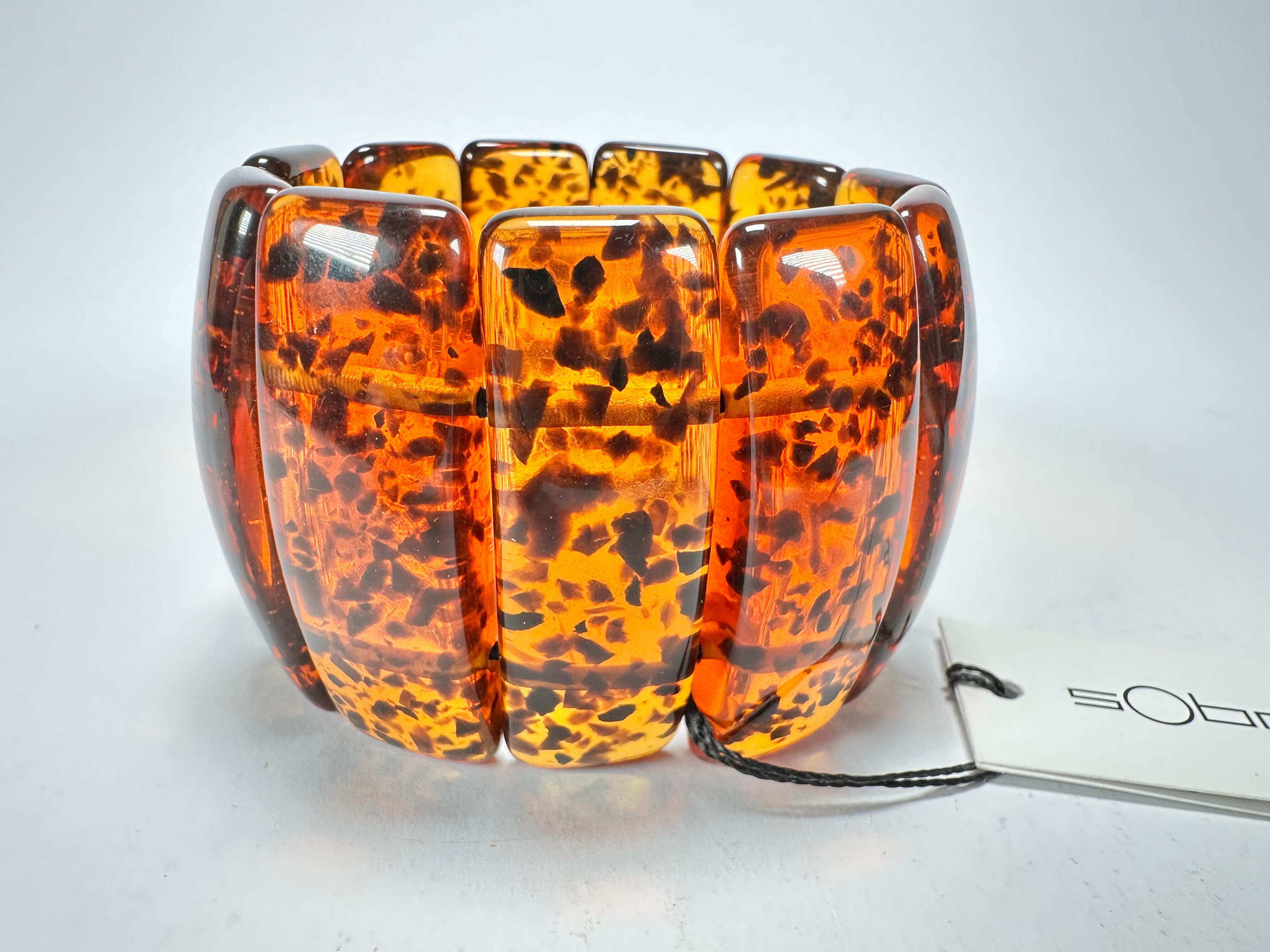 Sobral - Amber "Porcina Efeitors" Resin Bracelet ( 001544 )