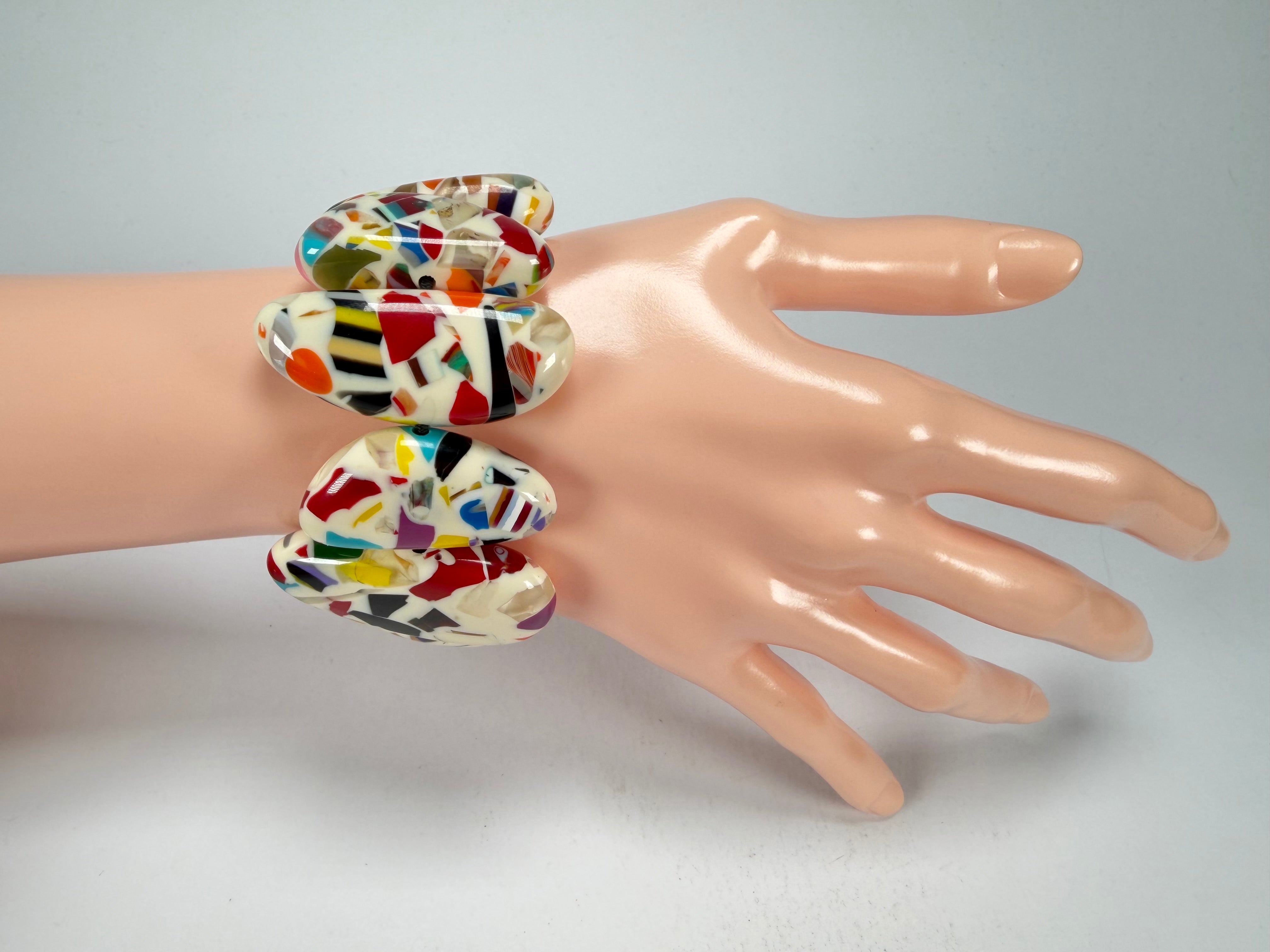 Sobral - Caillou Marfim "Onda" Elasticated Resin Bracelet ( 005329 )