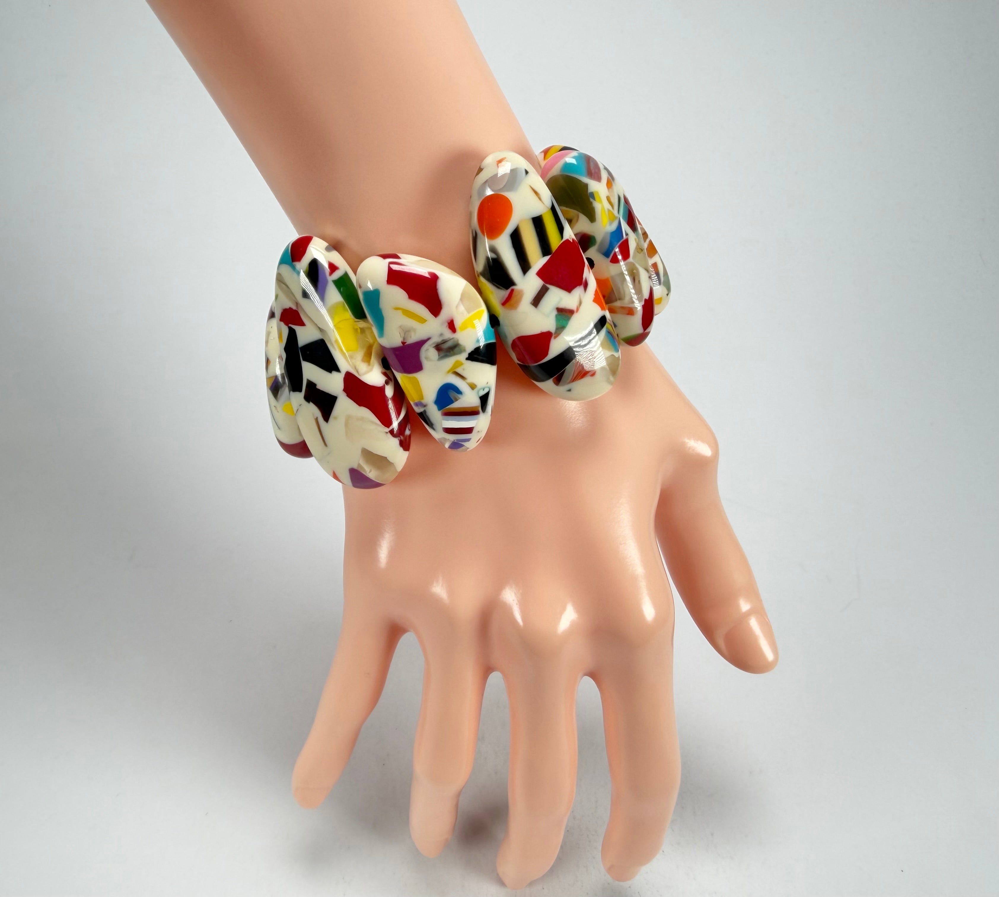 Sobral - Caillou Marfim "Onda" Elasticated Resin Bracelet ( 005329 )