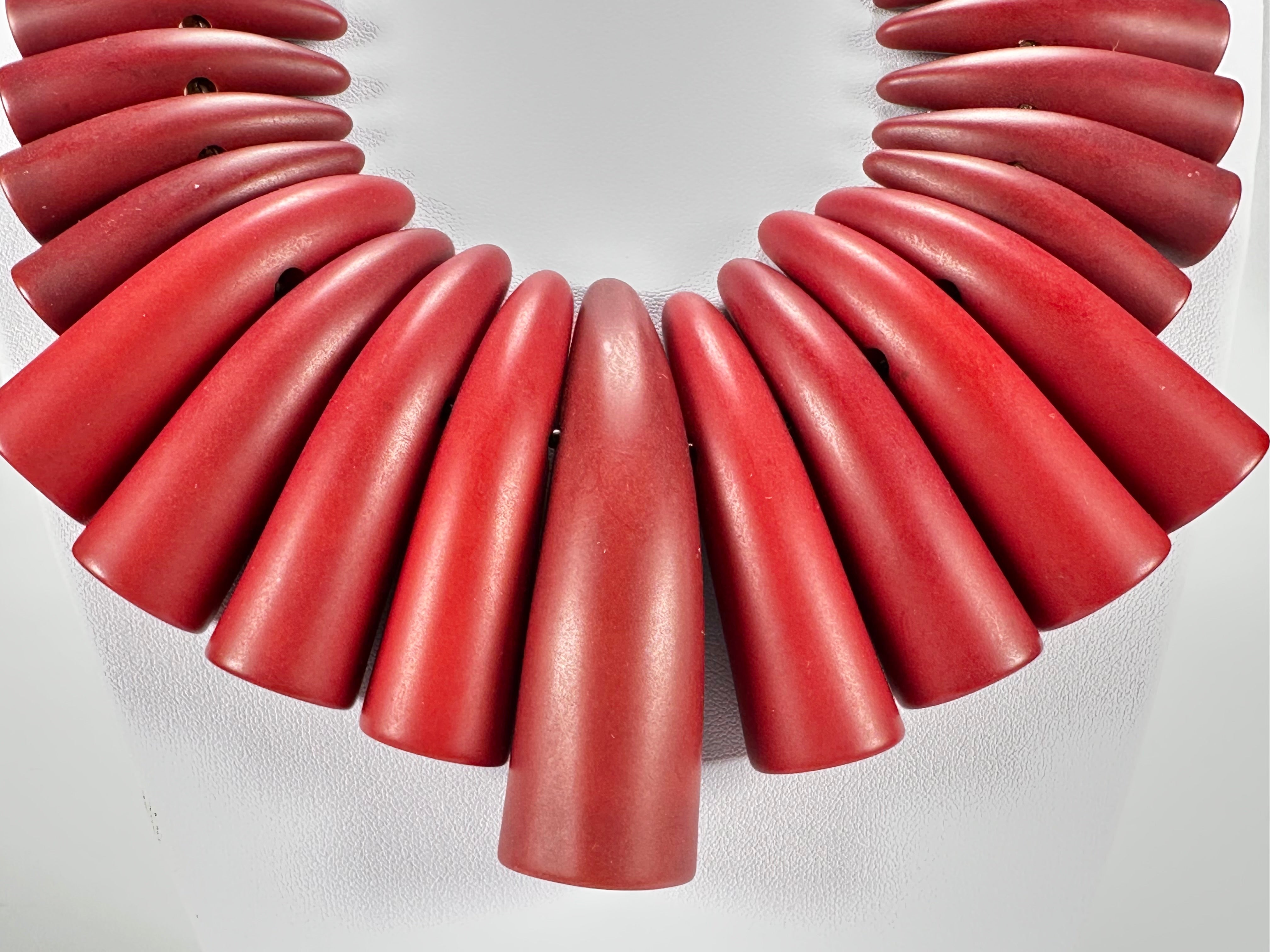 Sobral - "Tusk" Studio Creation Red Mix Resin Necklace ( 000000 )