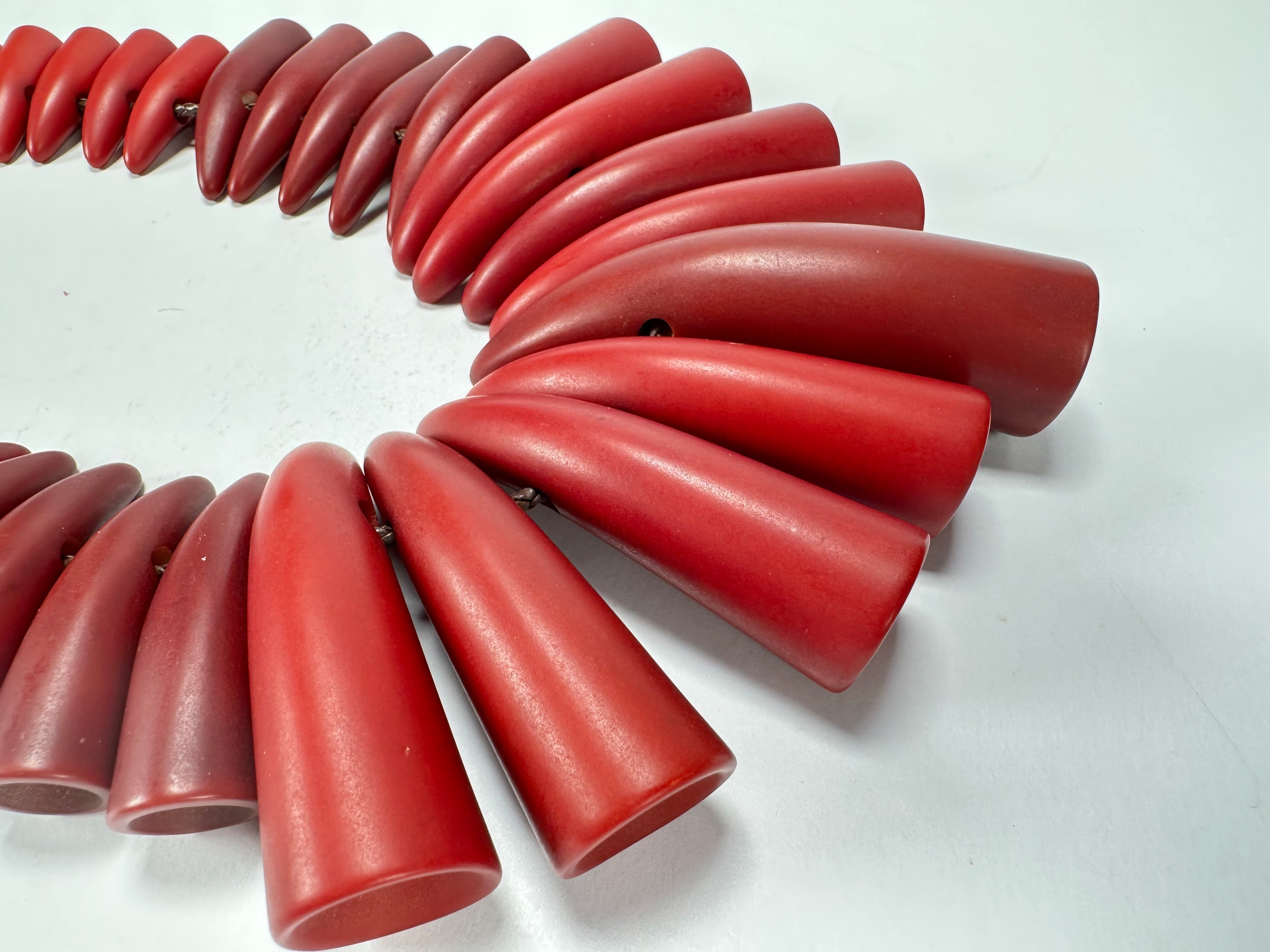 Sobral - "Tusk" Studio Creation Red Mix Resin Necklace ( 000000 )