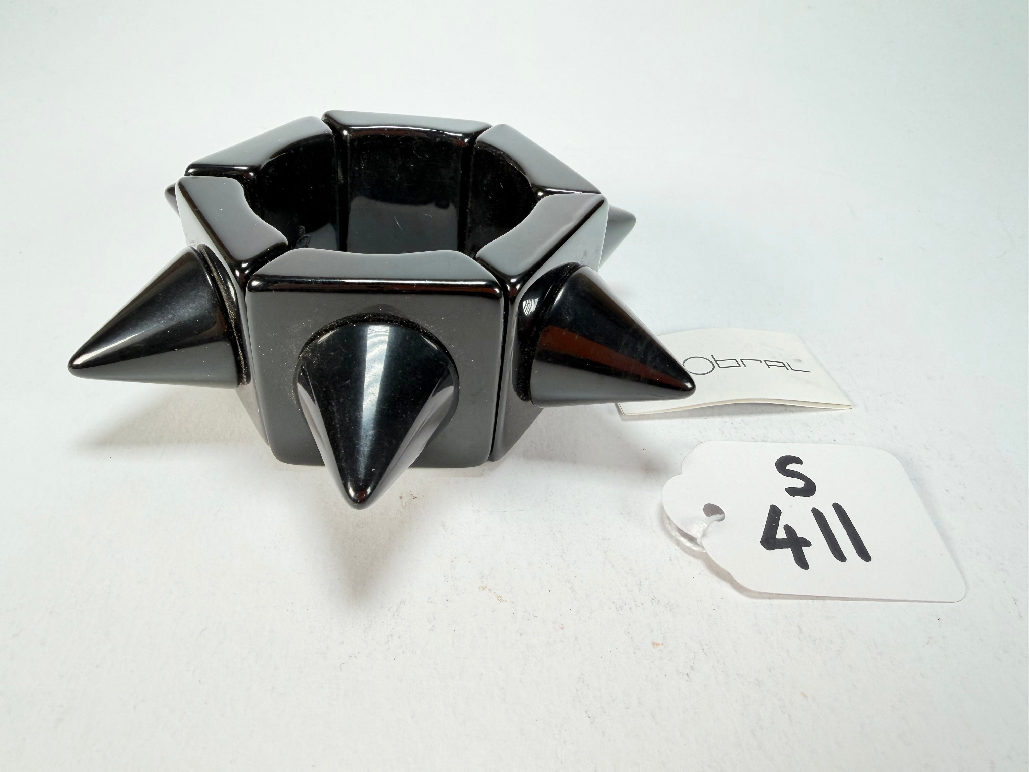 Sobral - Mix 2023 "Sabrina KL" Black Resin Bracelet ( 002893 )