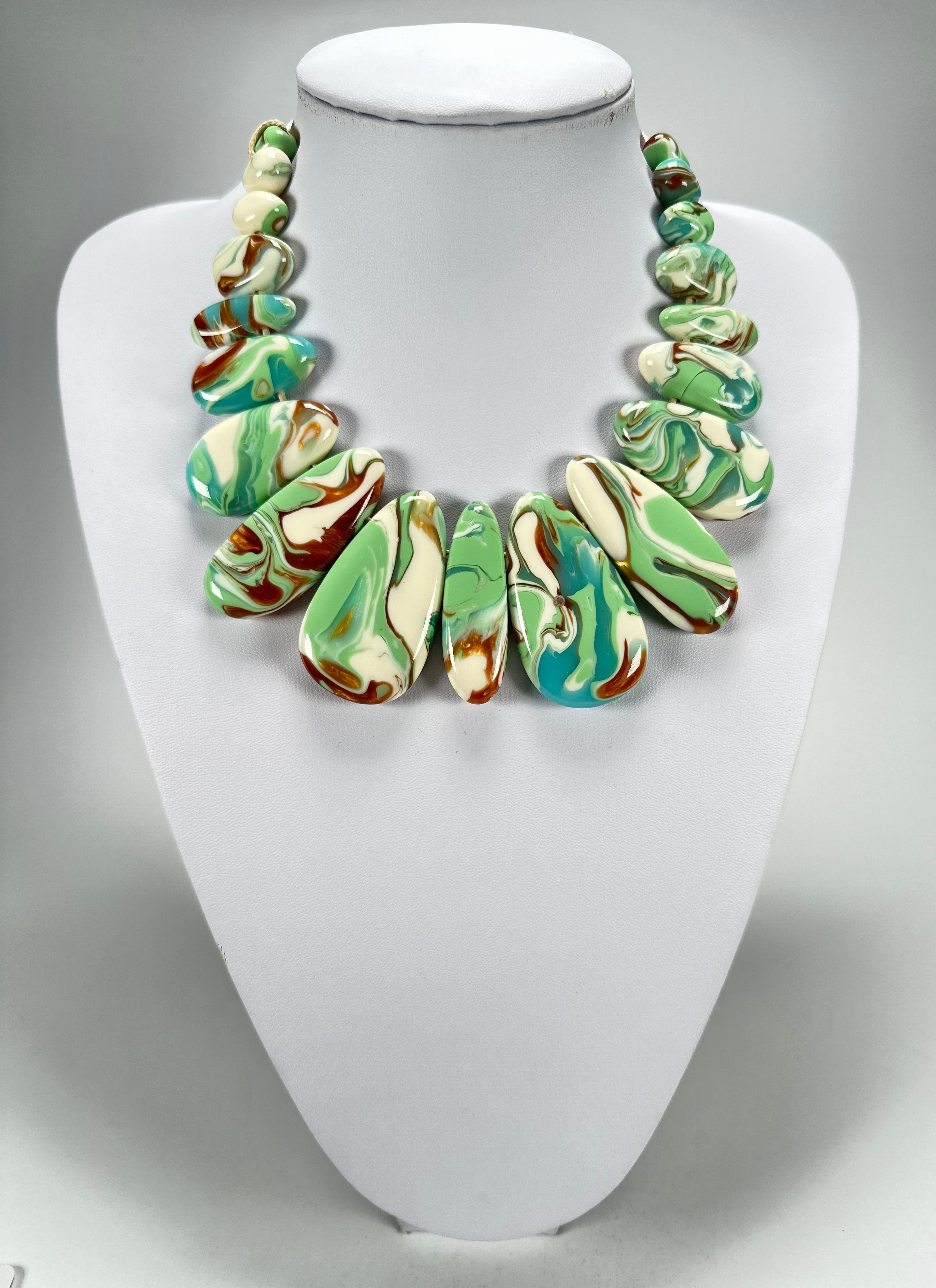 Sobral - Eteria "Marou" Resin Necklace ( 005422 )