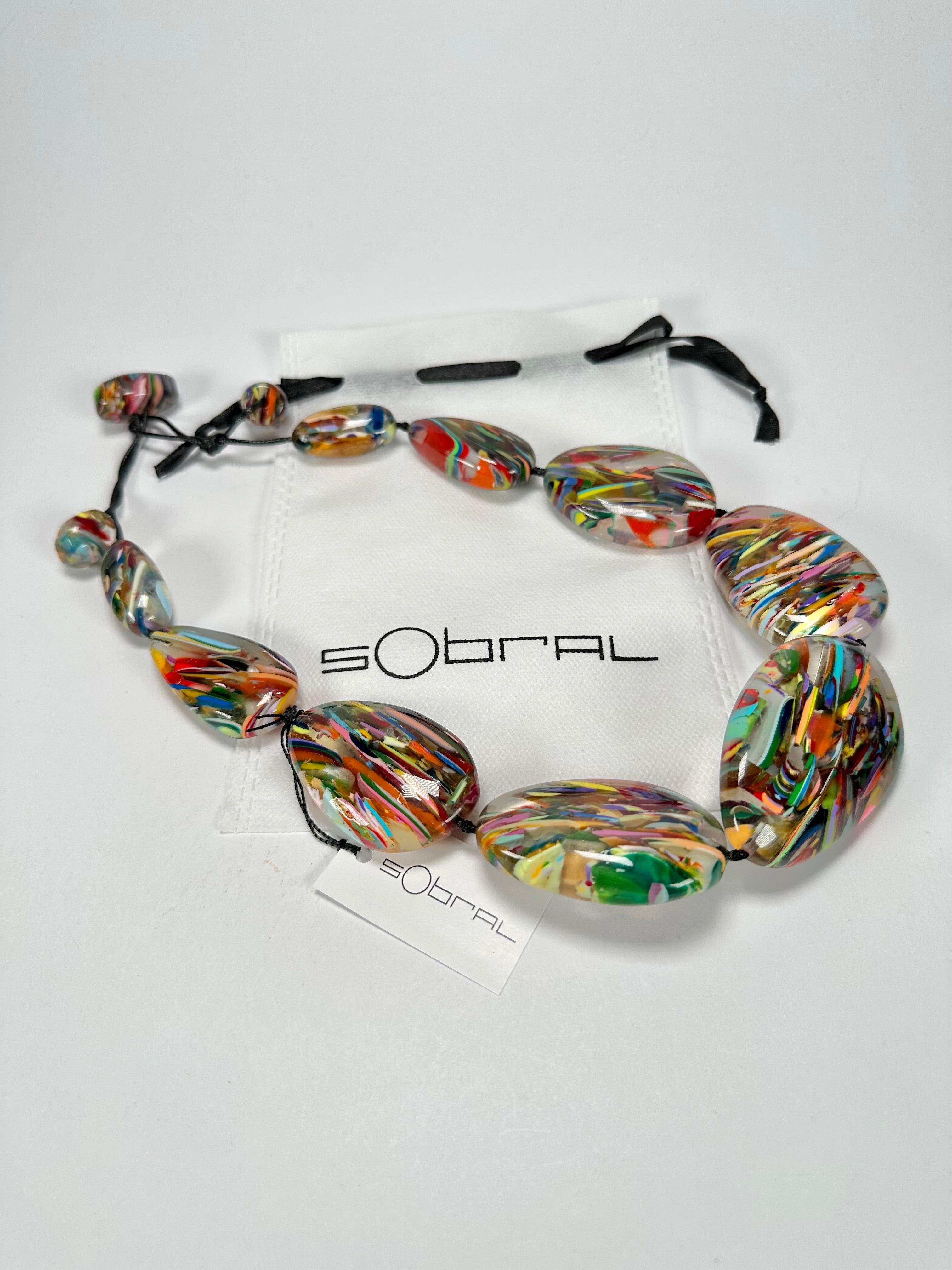 Sobral - Baru "Lisi Efeitos" Resin Necklace ( 004578 )