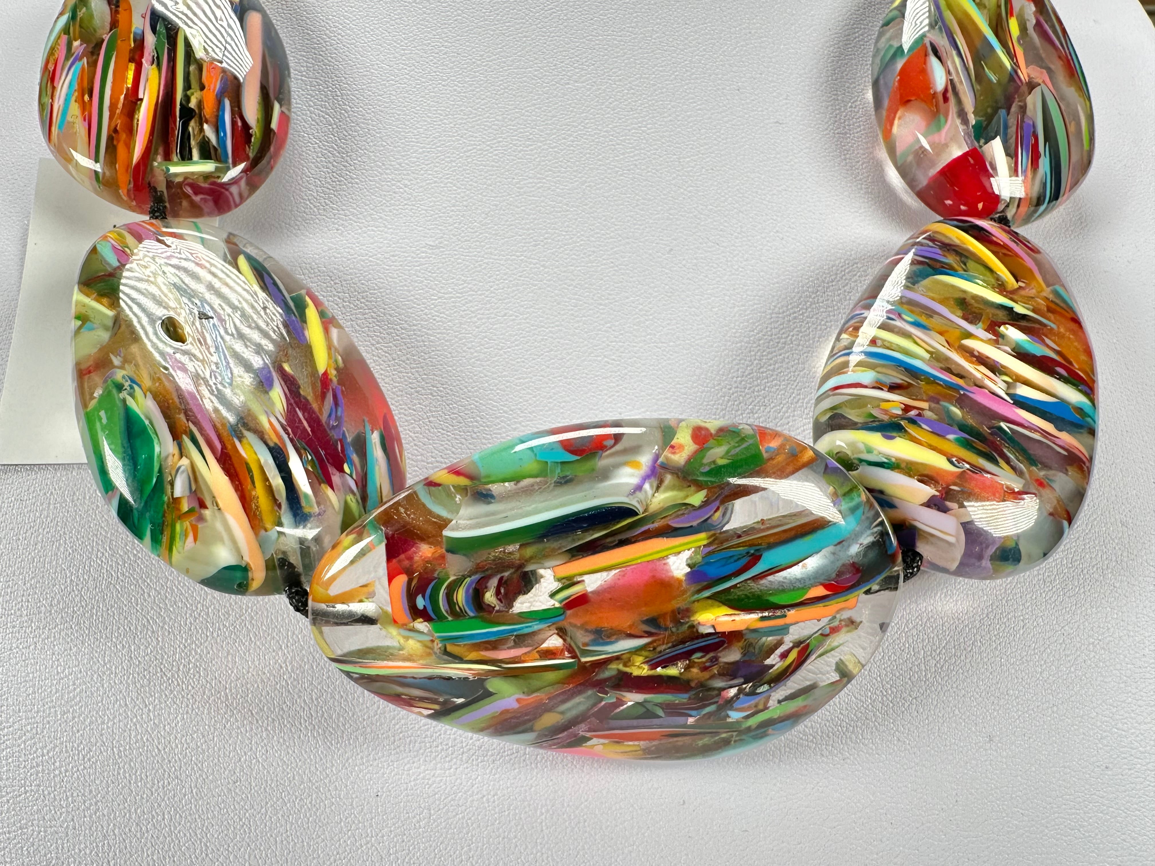 Sobral - Baru "Lisi Efeitos" Resin Necklace ( 004578 )