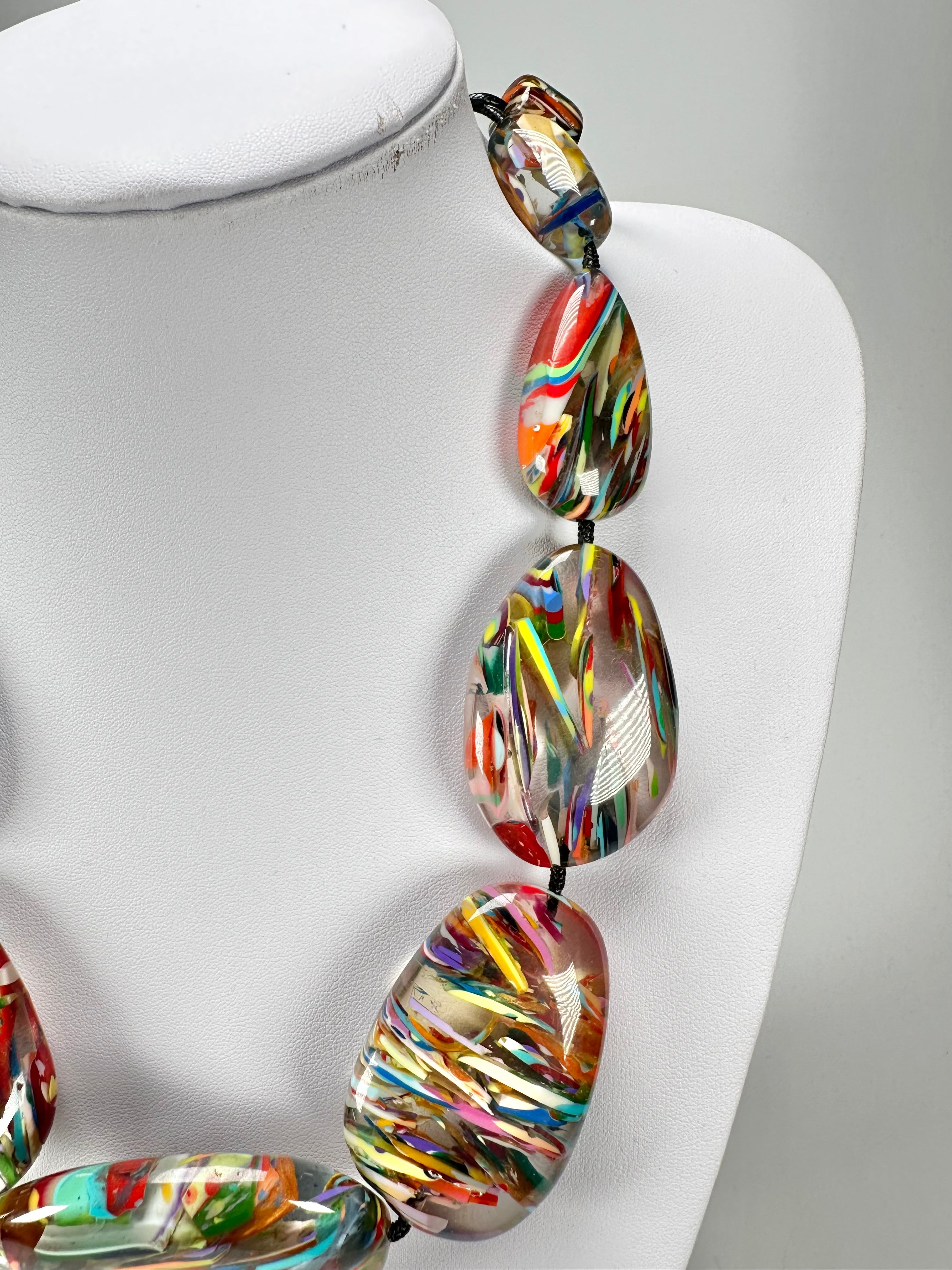 Sobral - Baru "Lisi Efeitos" Resin Necklace ( 004578 )