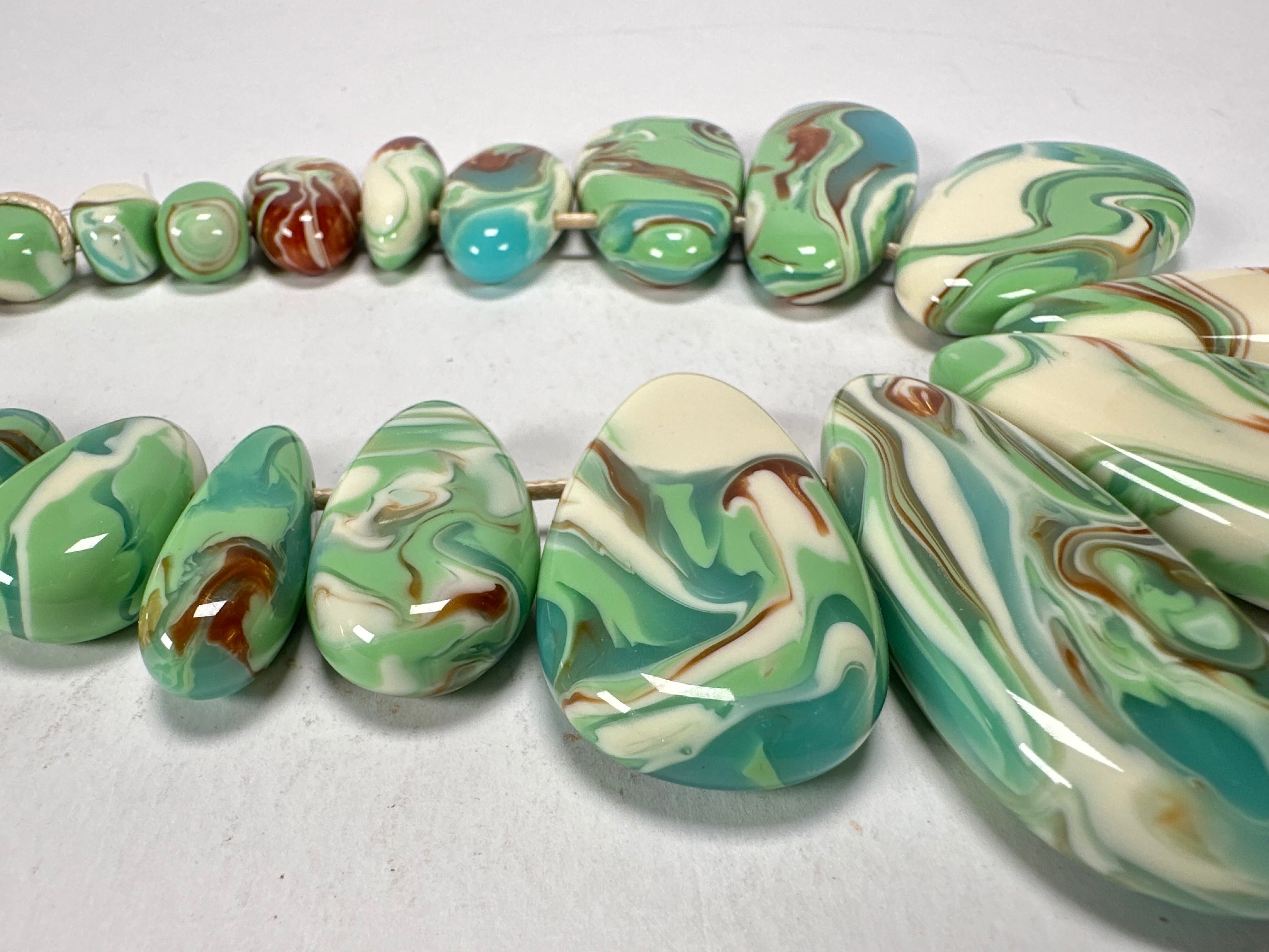 Sobral - Eteria "Marou" Resin Necklace ( 005422 )