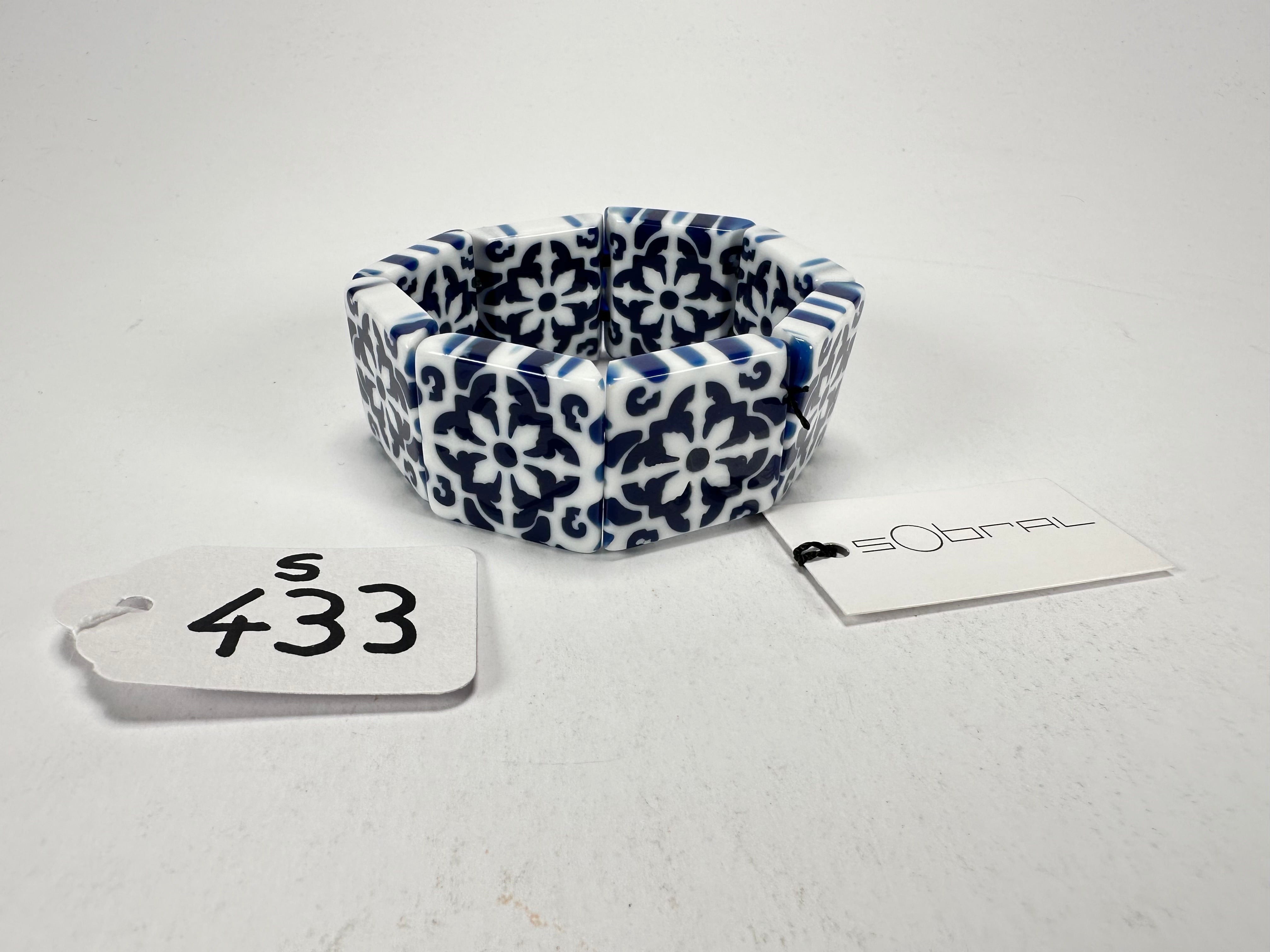 Sobral -  Lisboa "Belém" Elasticated Resin Bracelet ( 005477 )