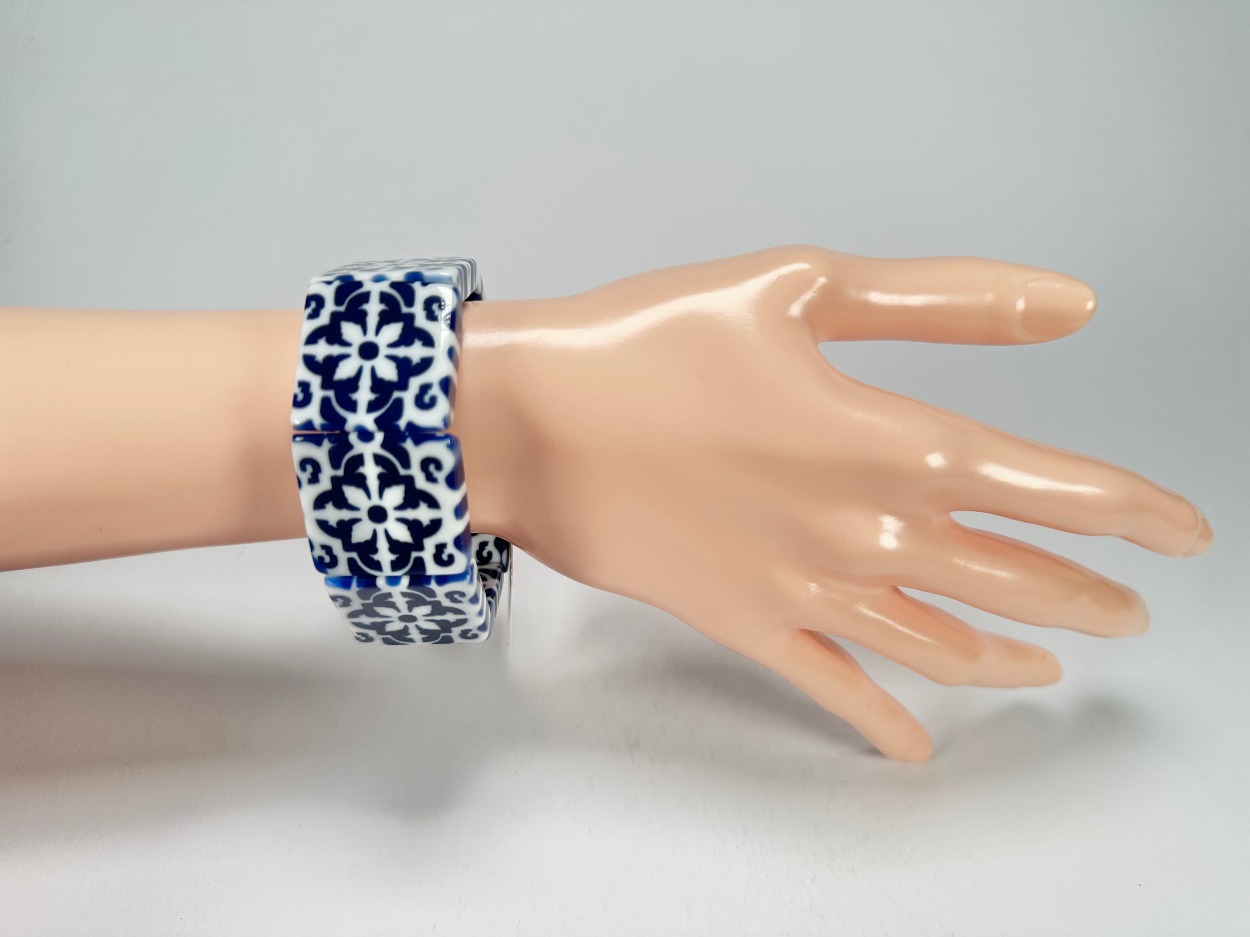 Sobral -  Lisboa "Belém" Elasticated Resin Bracelet ( 005477 )