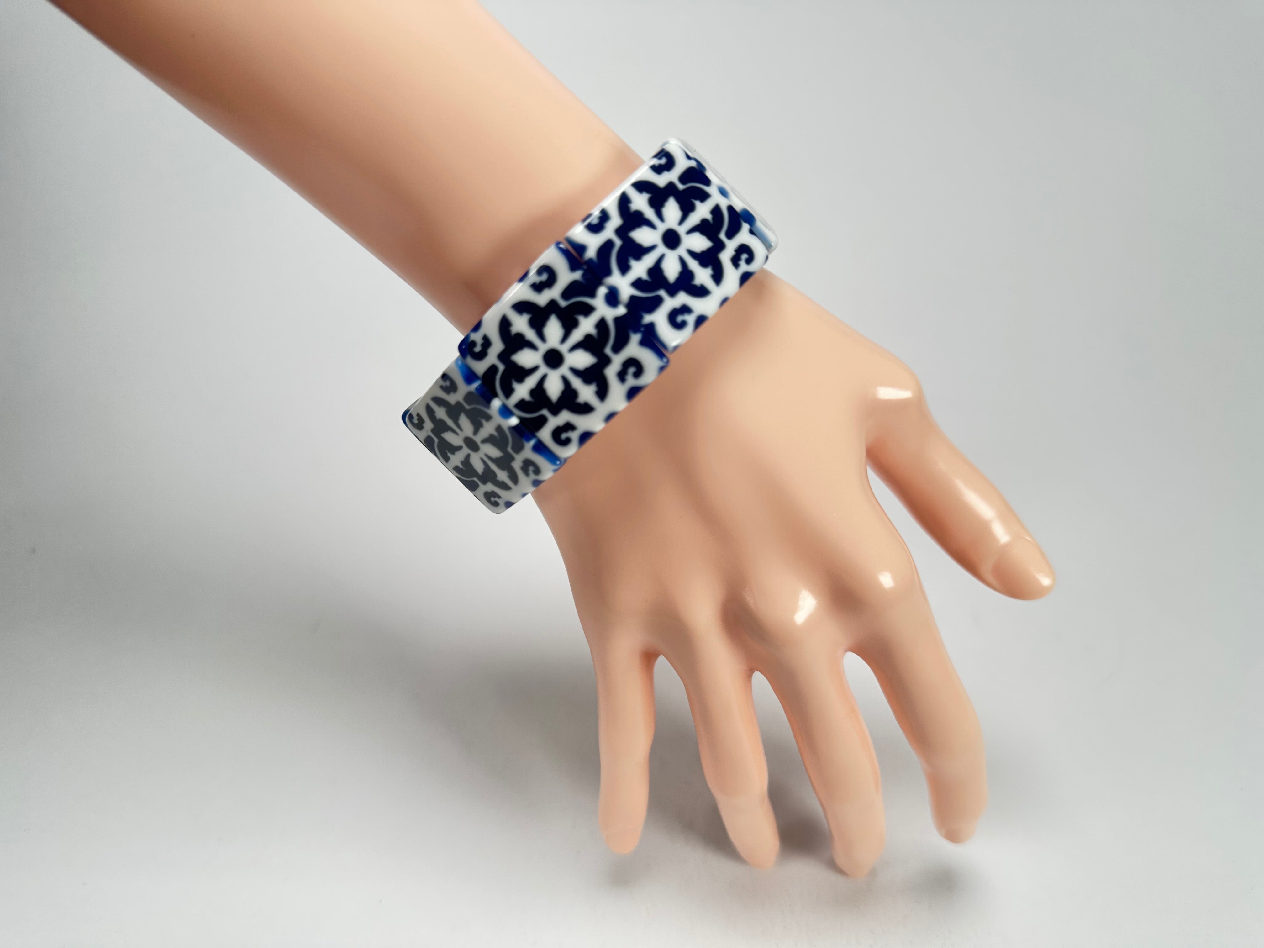 Sobral -  Lisboa "Belém" Elasticated Resin Bracelet ( 005477 )