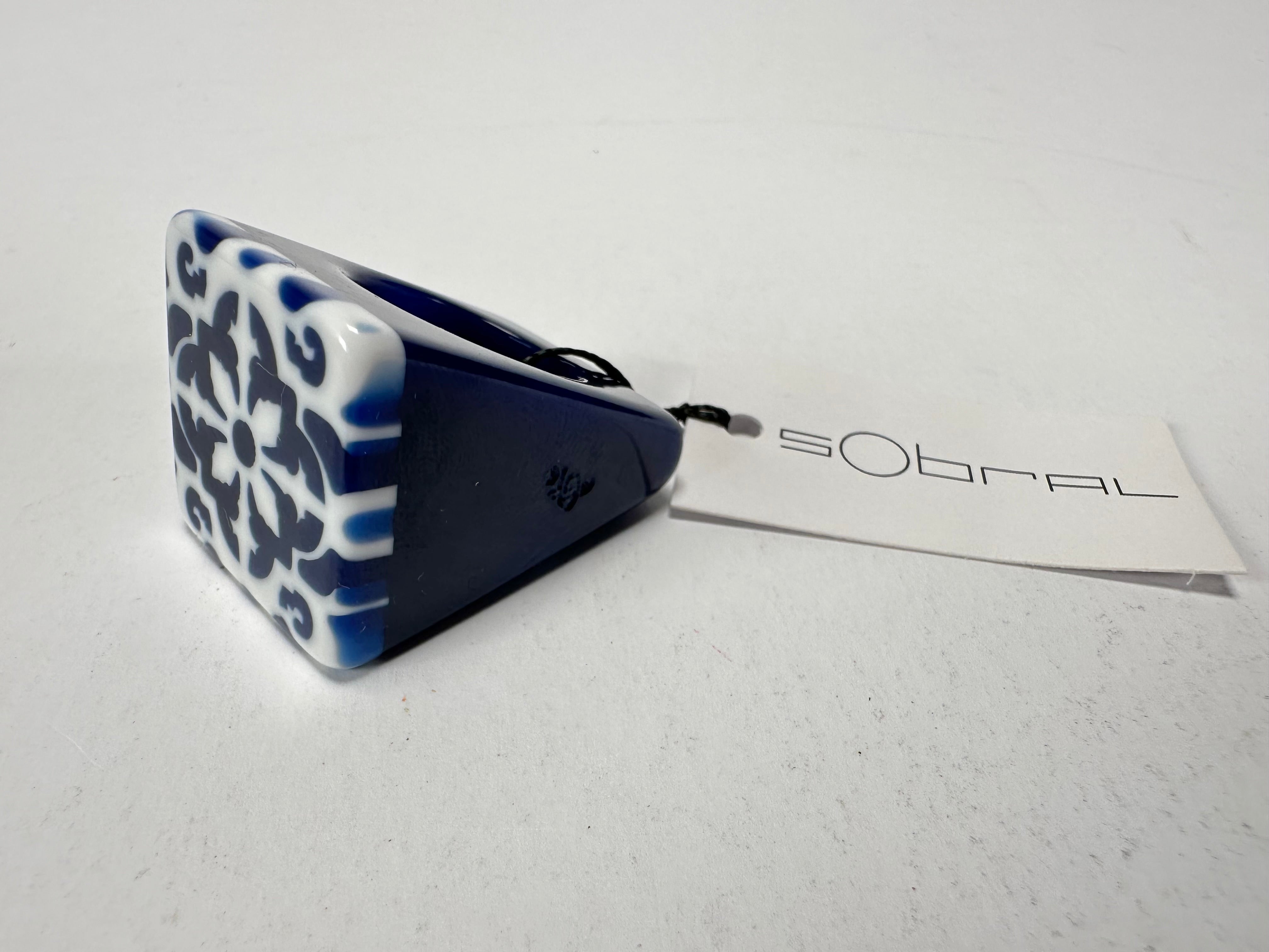 Sobral - Lisboa "Belém" Resin Ring ( 005478 ) - Size UK Q / US 8