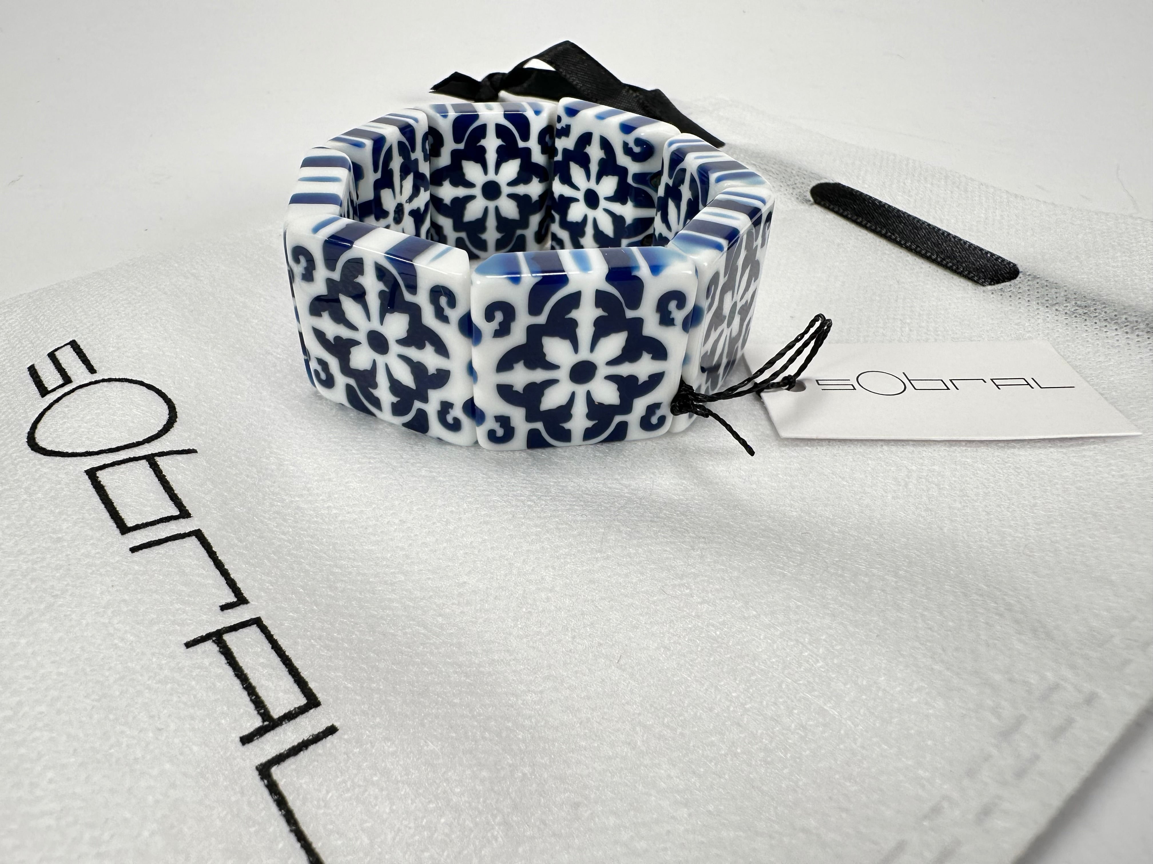 Sobral -  Lisboa "Belém" Elasticated Resin Bracelet ( 005477 )