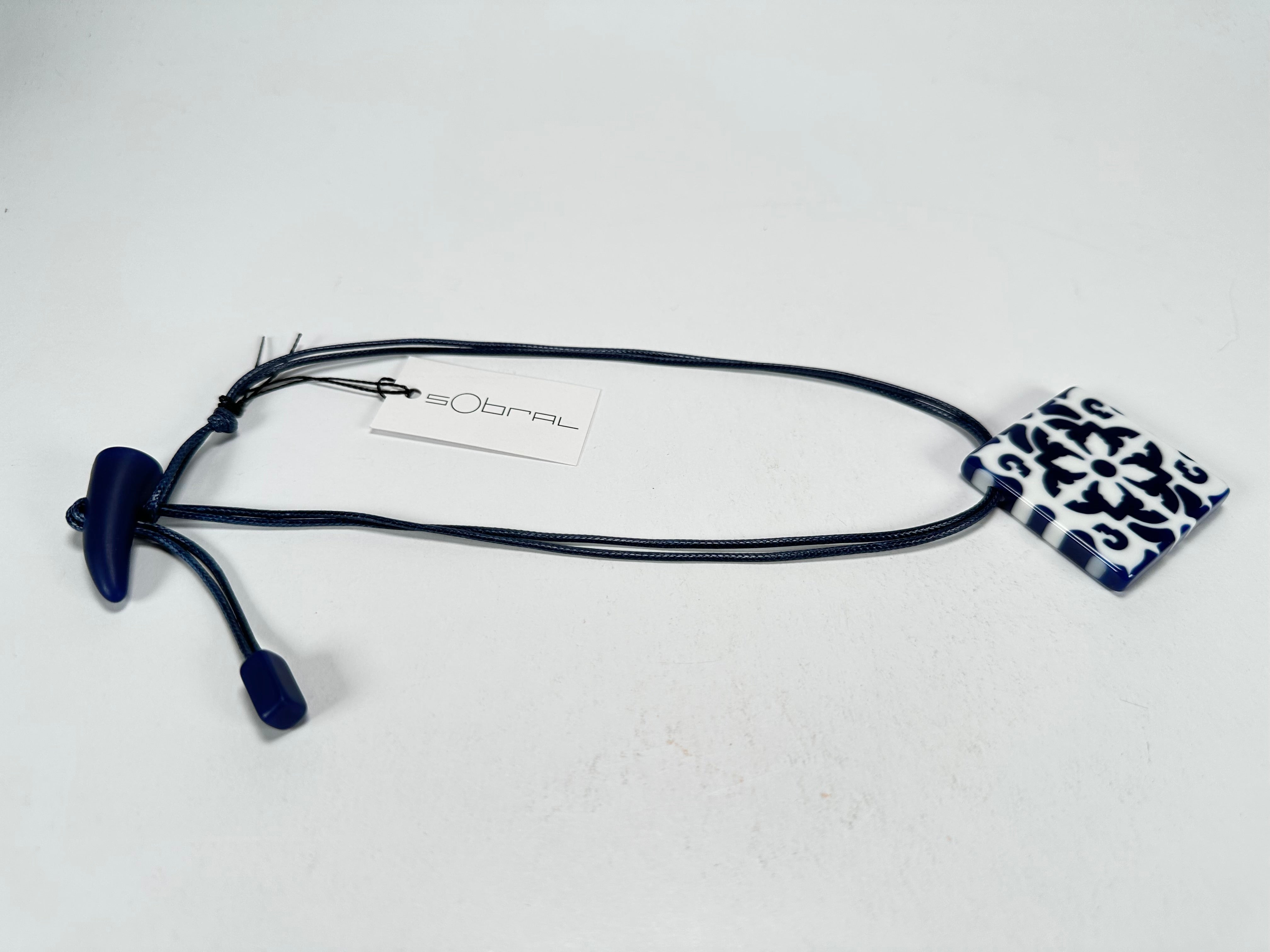Sobral - Lisboa "Alfama" Resin Necklace ( 005476 )