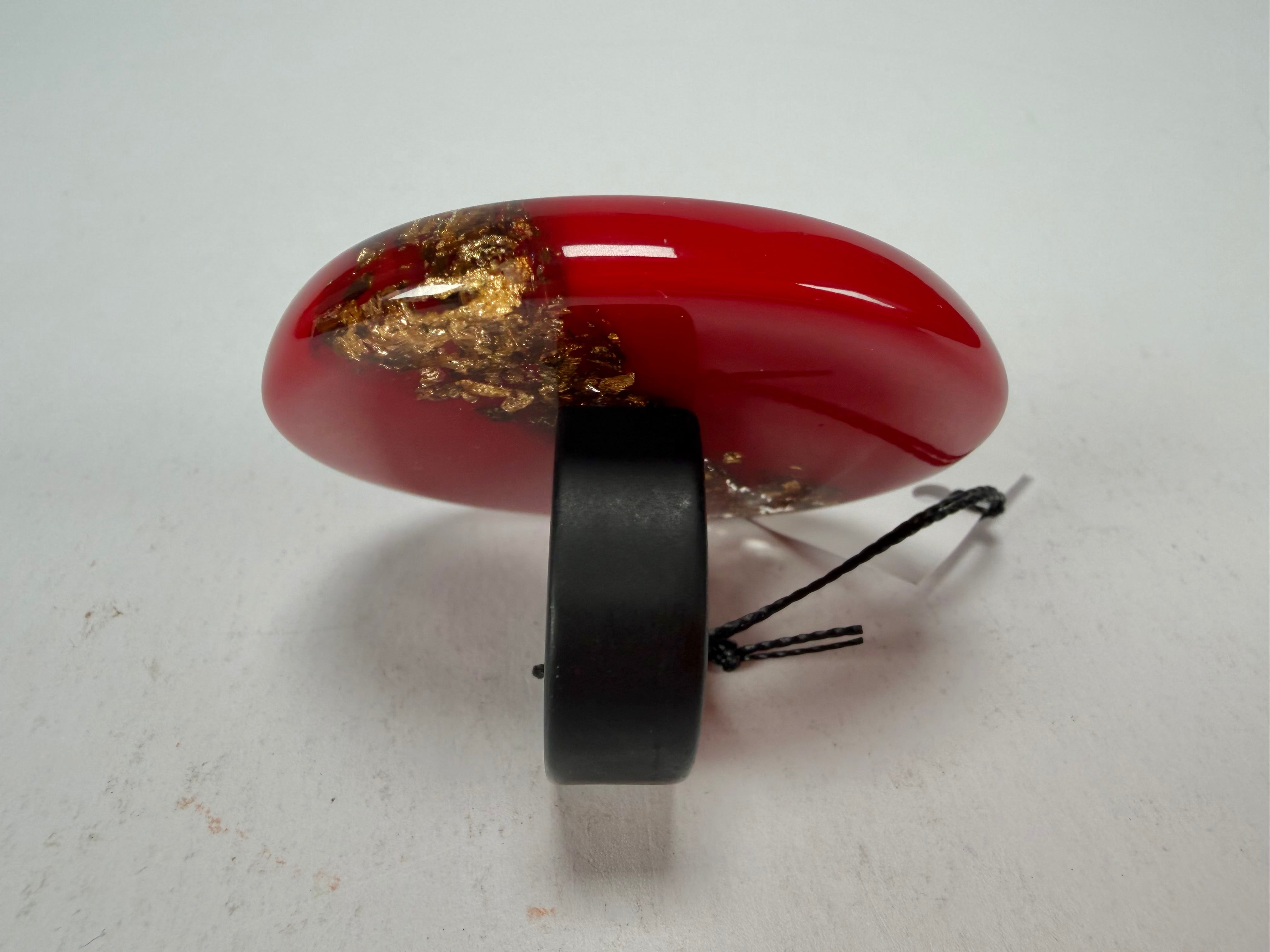 Sobral - Metalique "Munique" Orlando Red Resin Ring ( 005145 ) - Size UK S / US 9