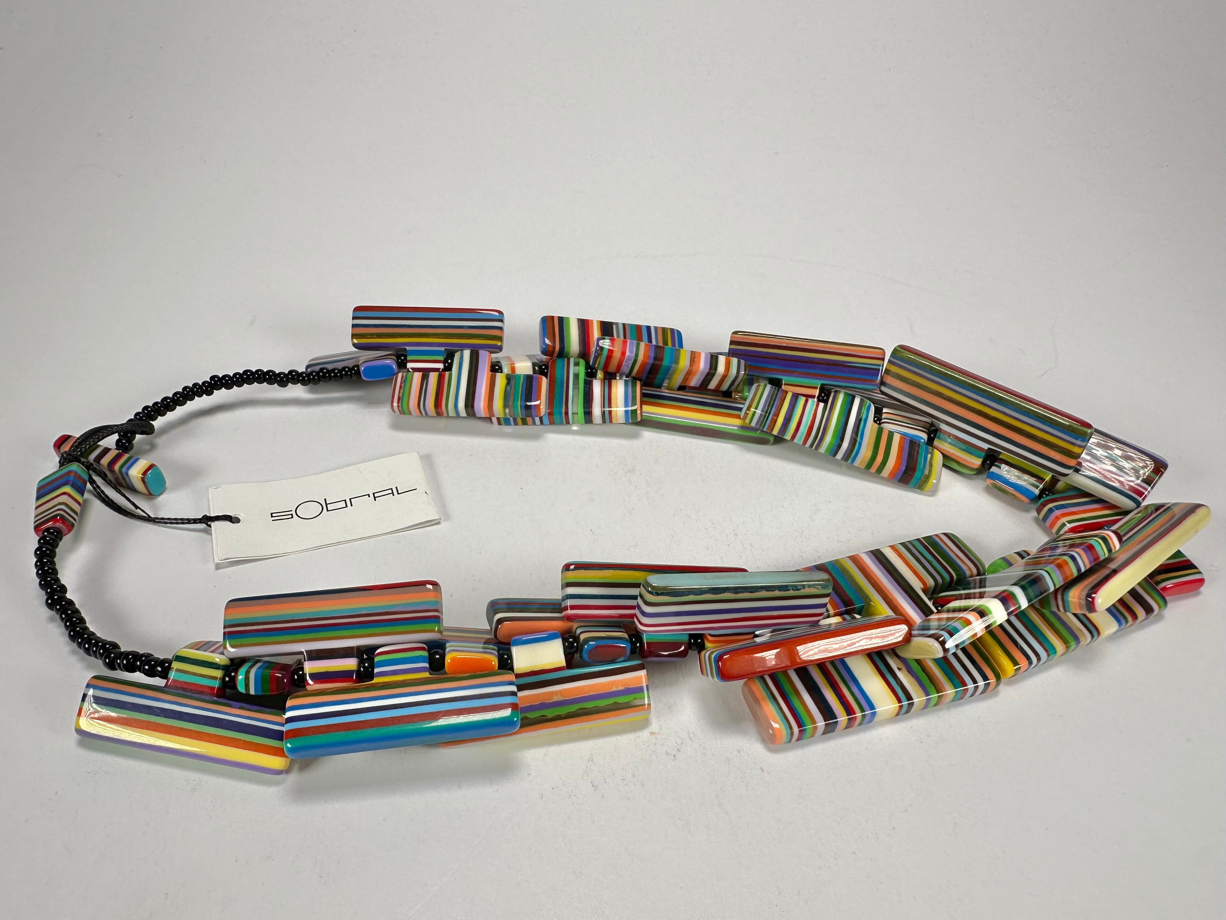 Sobral - Pop Art "Neoconcretismo" Resin Necklace ( 003885 )
