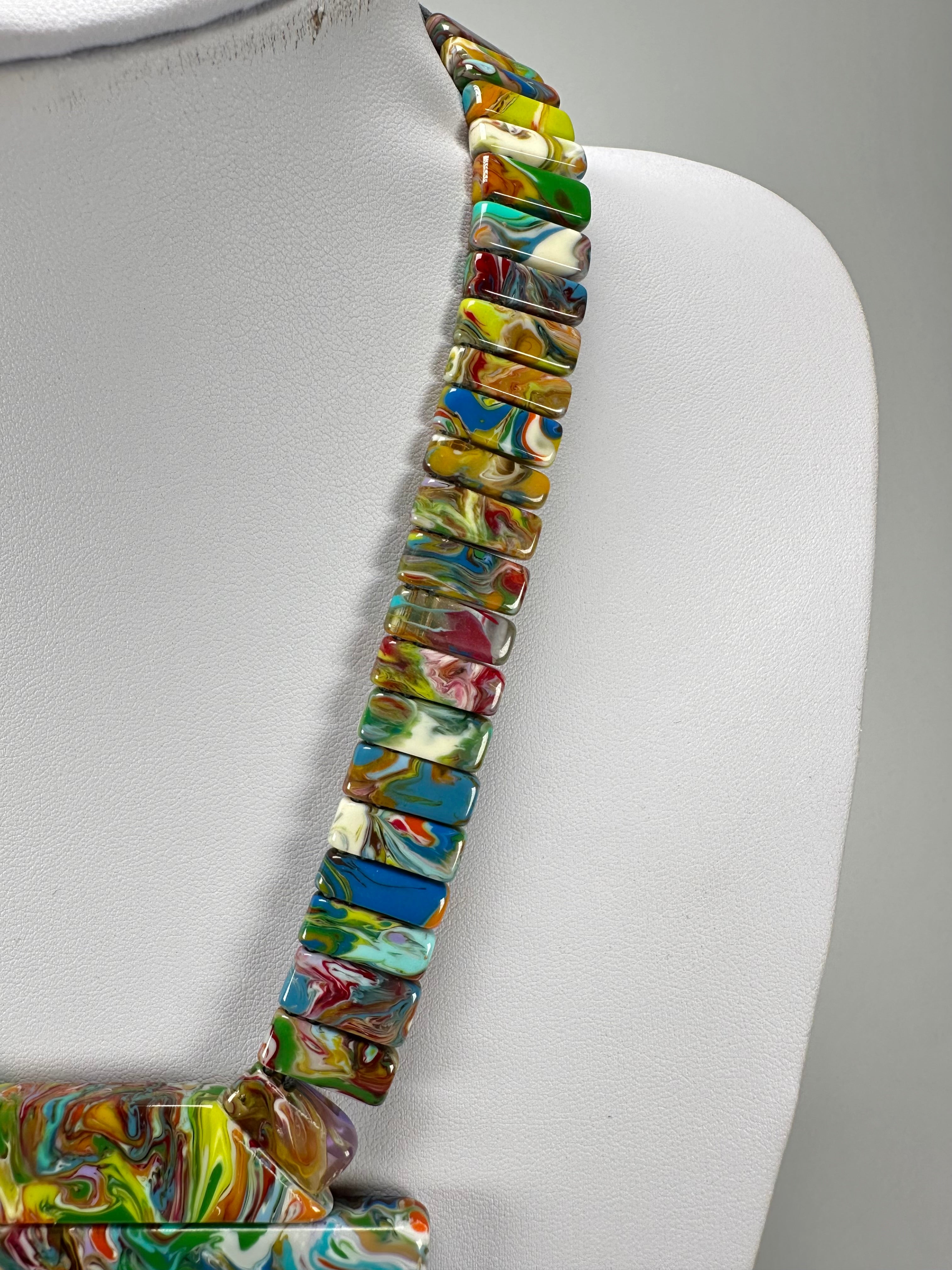 Sobral - Multi-Colour "Dessau" Pollock Resin Necklace ( 004889 )