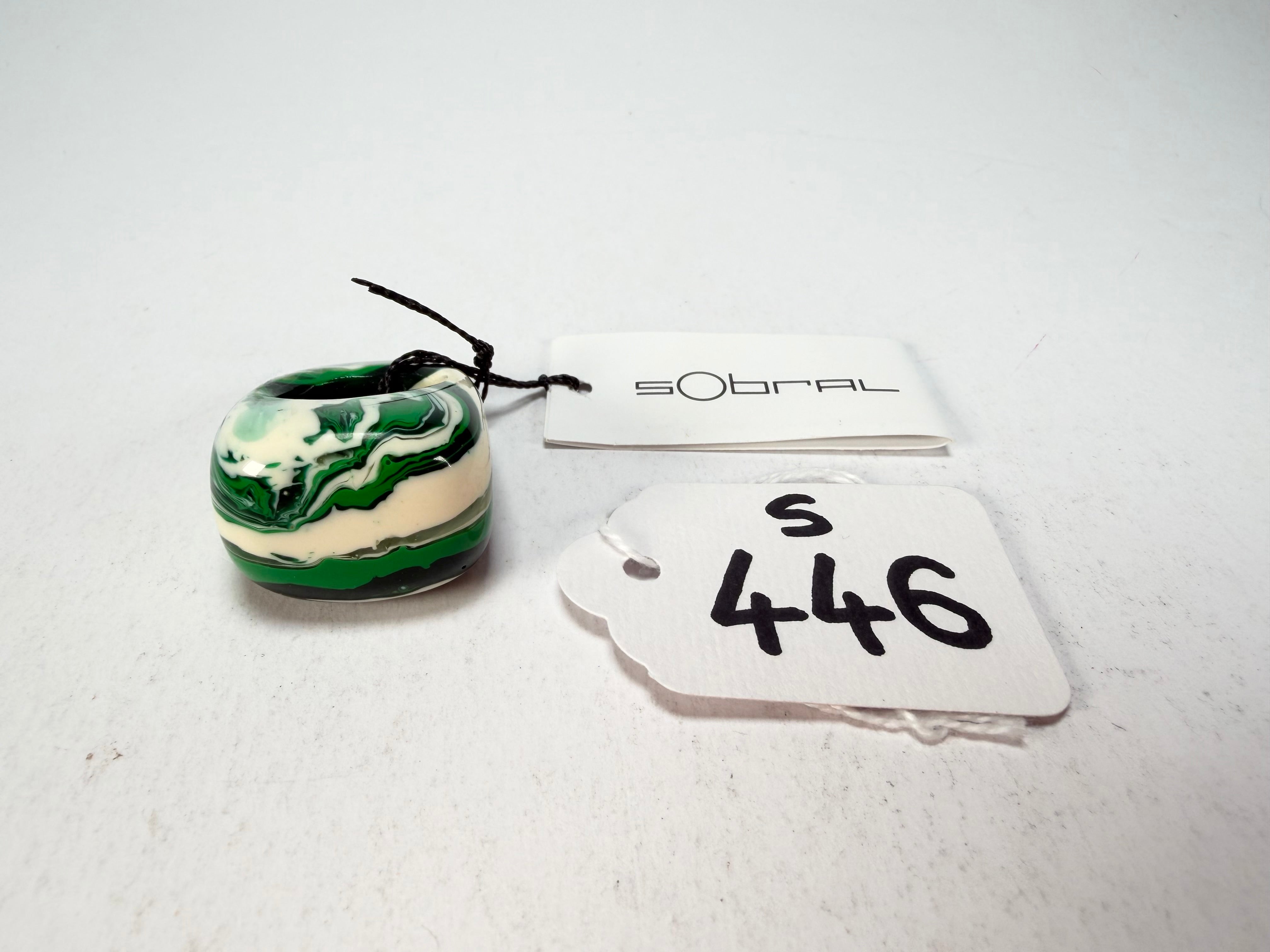 Sobral - Onda Verde "Wave" Green Resin Ring ( 005325 ) - Size UK N / US 7