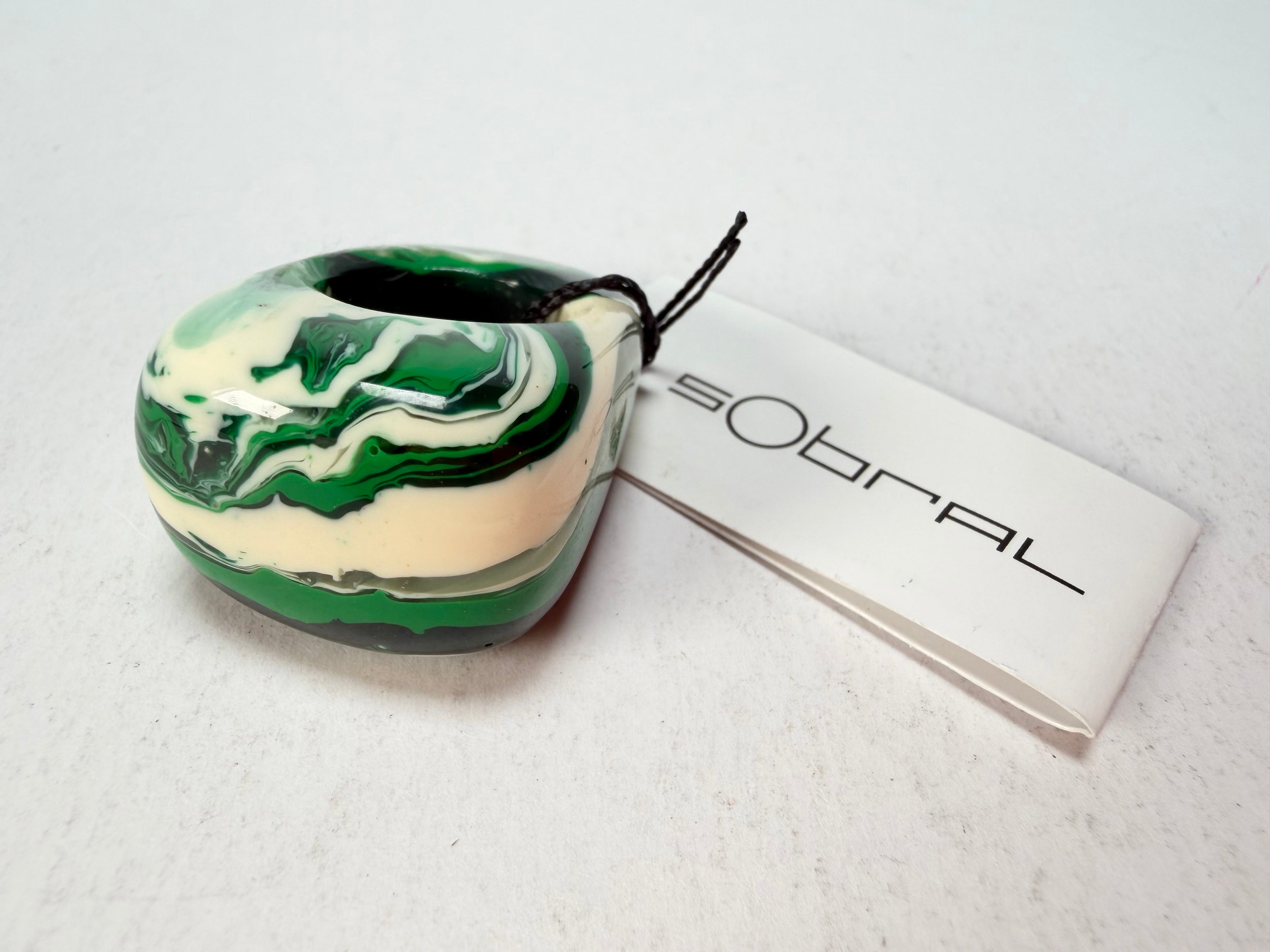 Sobral - Onda Verde "Wave" Green Resin Ring ( 005325 ) - Size UK N / US 7
