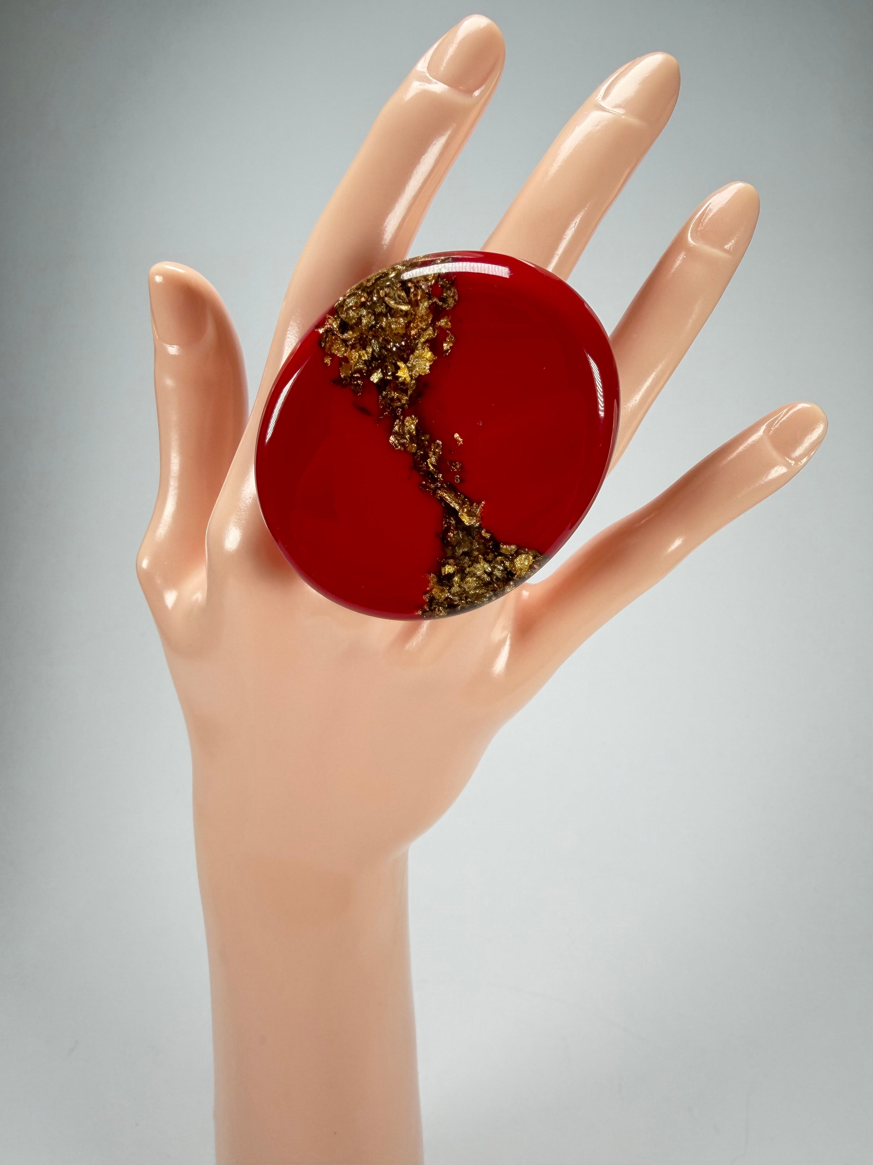 Sobral - Metalique "Munique" Orlando Red Resin Ring ( 005145 ) - Size UK V / US 10.5