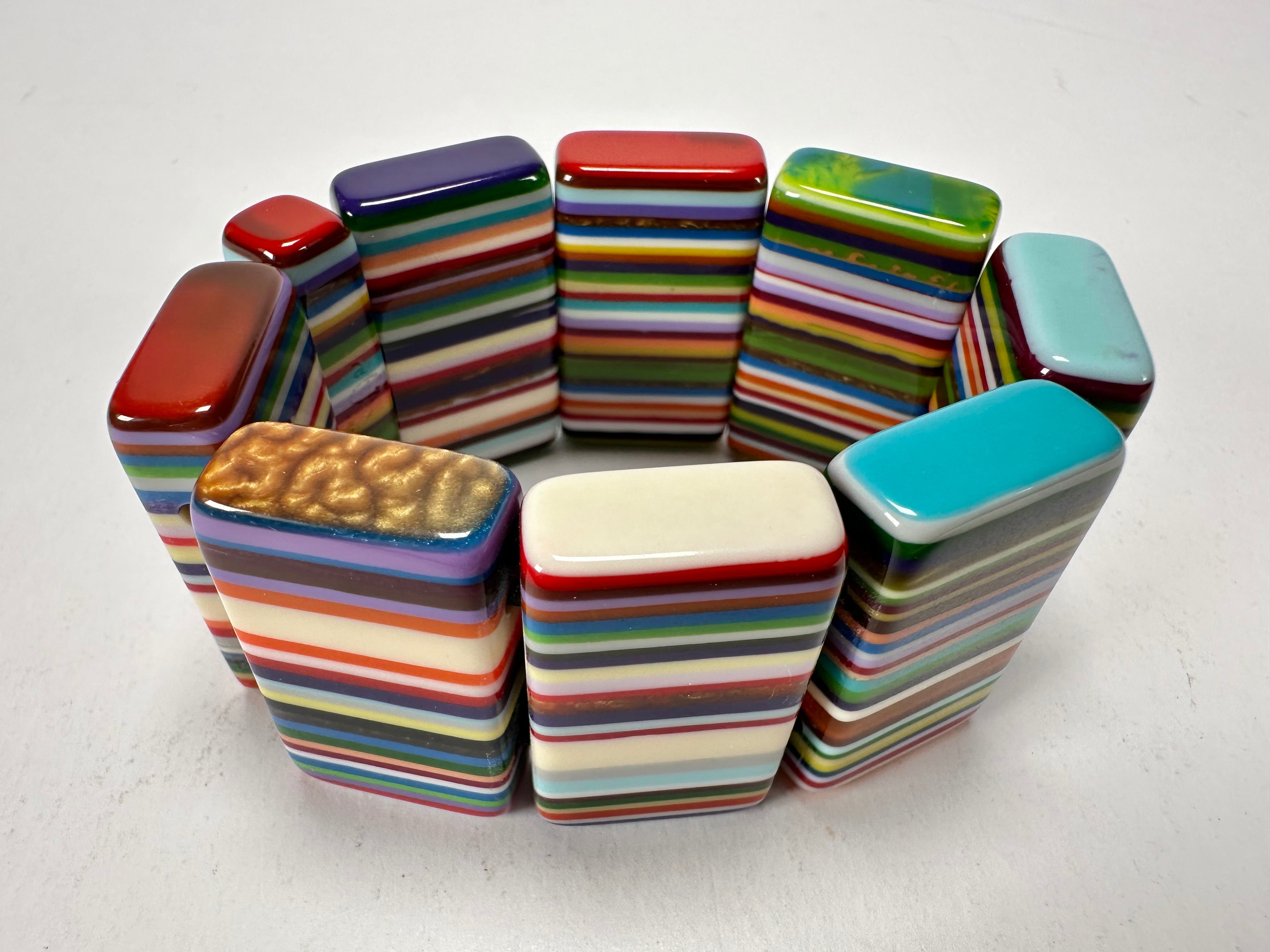 Sobral - Pop Art "8 pçs 1/2" Elasticated Resin Bracelet ( 000376 )