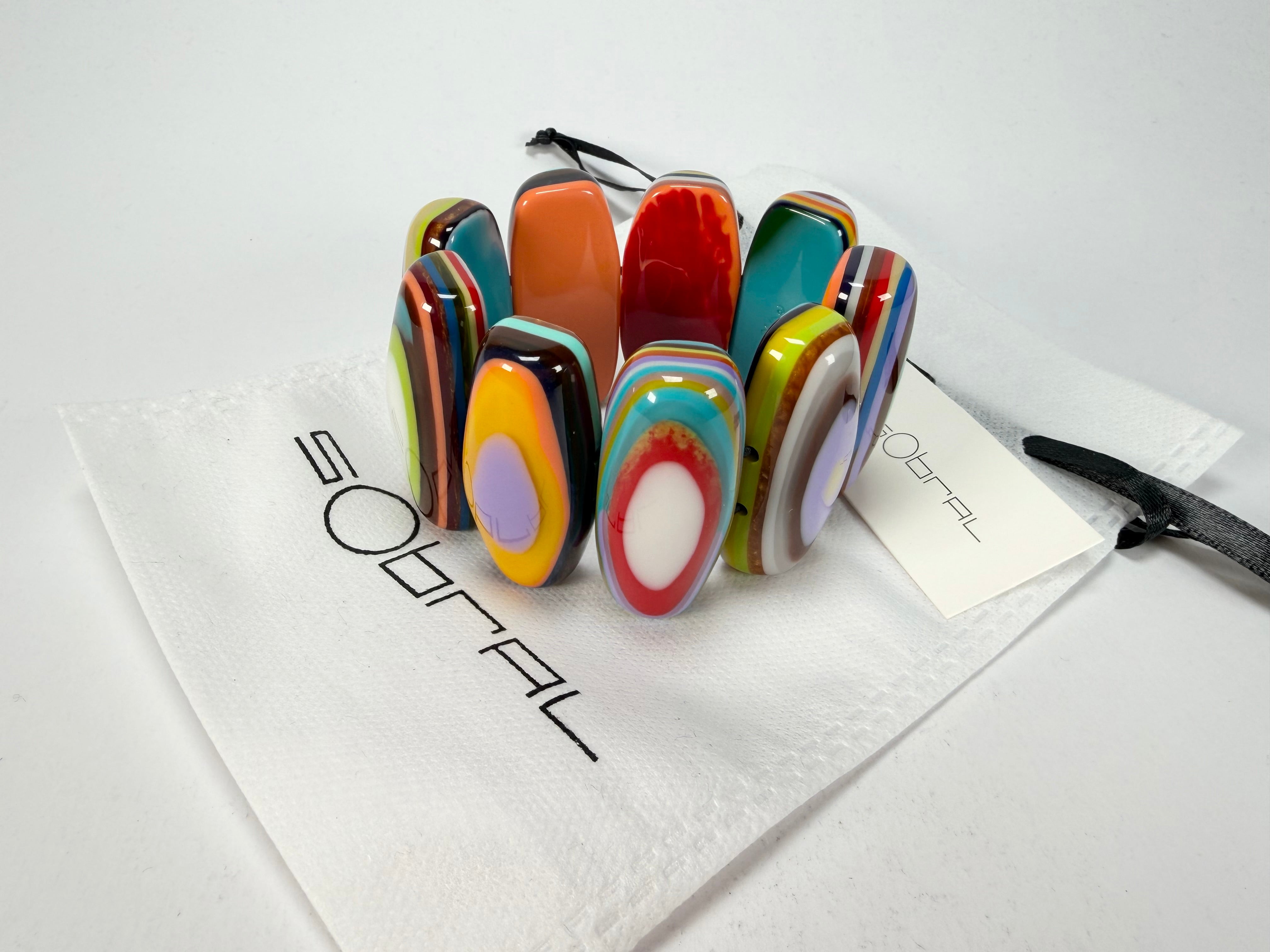 Sobral - Pop Art "Andy" Elasticated Resin Bracelet ( 005467 )