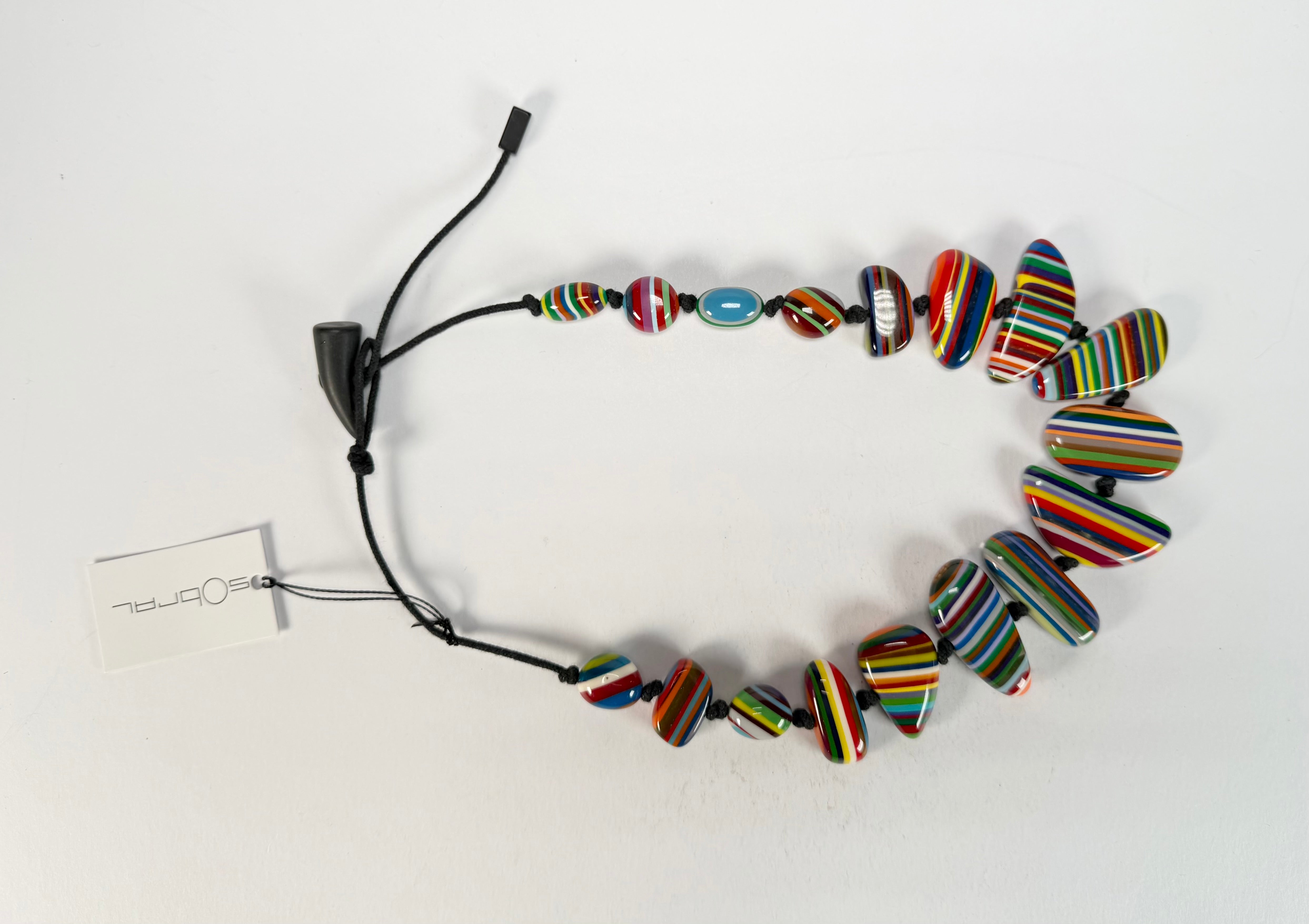 Sobral - Pop Art "Newanderthal" Resin Necklace ( 005257 )