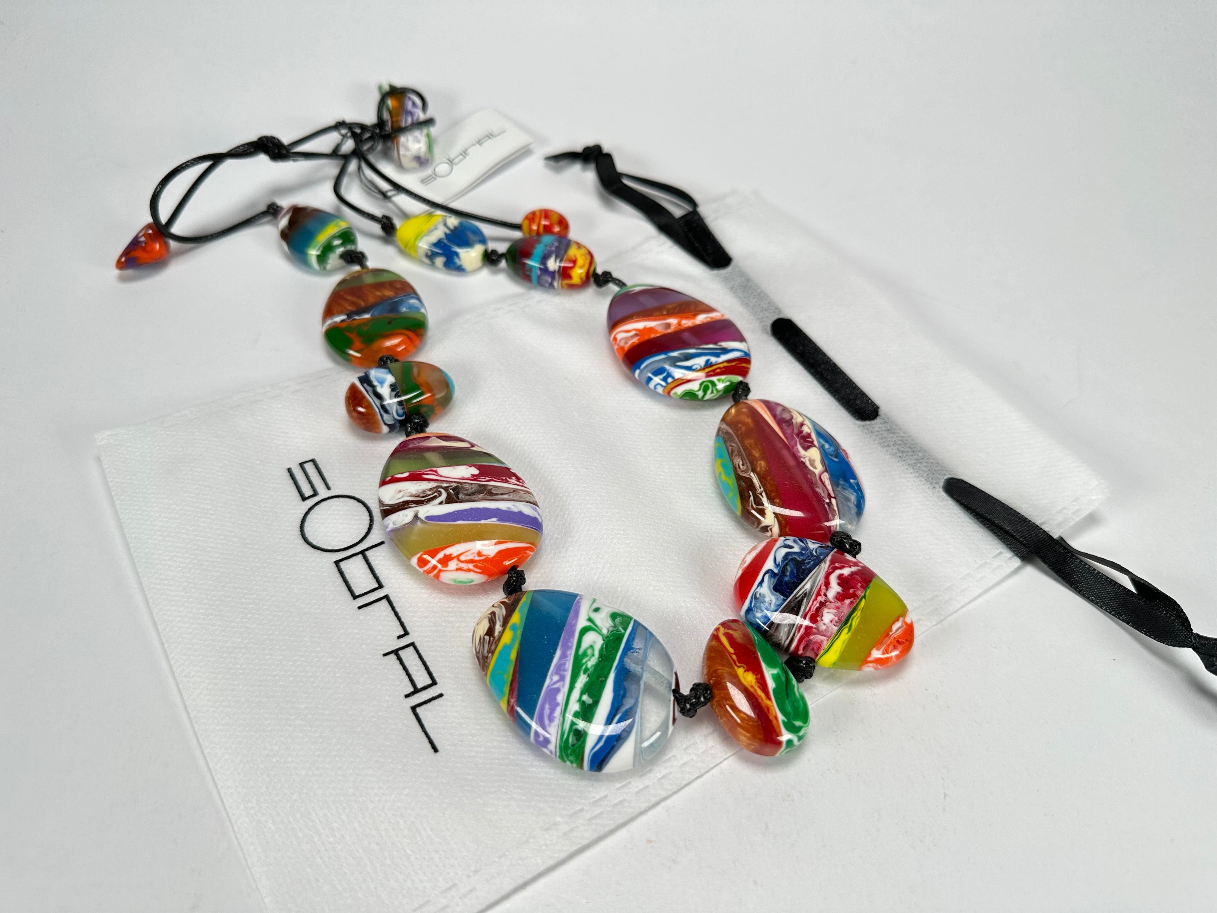 Sobral - Multi-Colour "Onda Lisi" Resin Necklace ( 004578 )