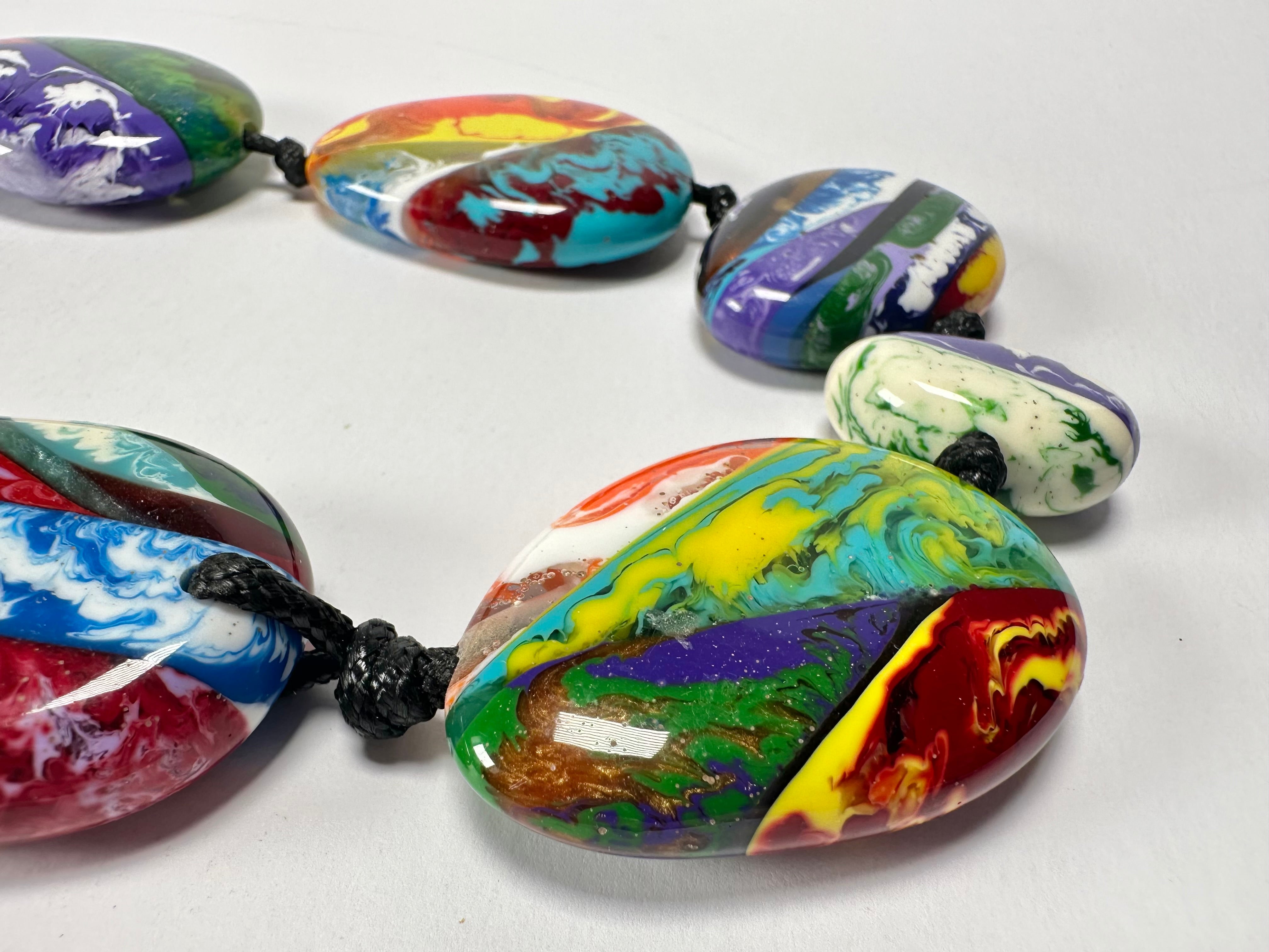 Sobral - Multi-Colour "Onda Lisi" Resin Necklace ( 004578 )