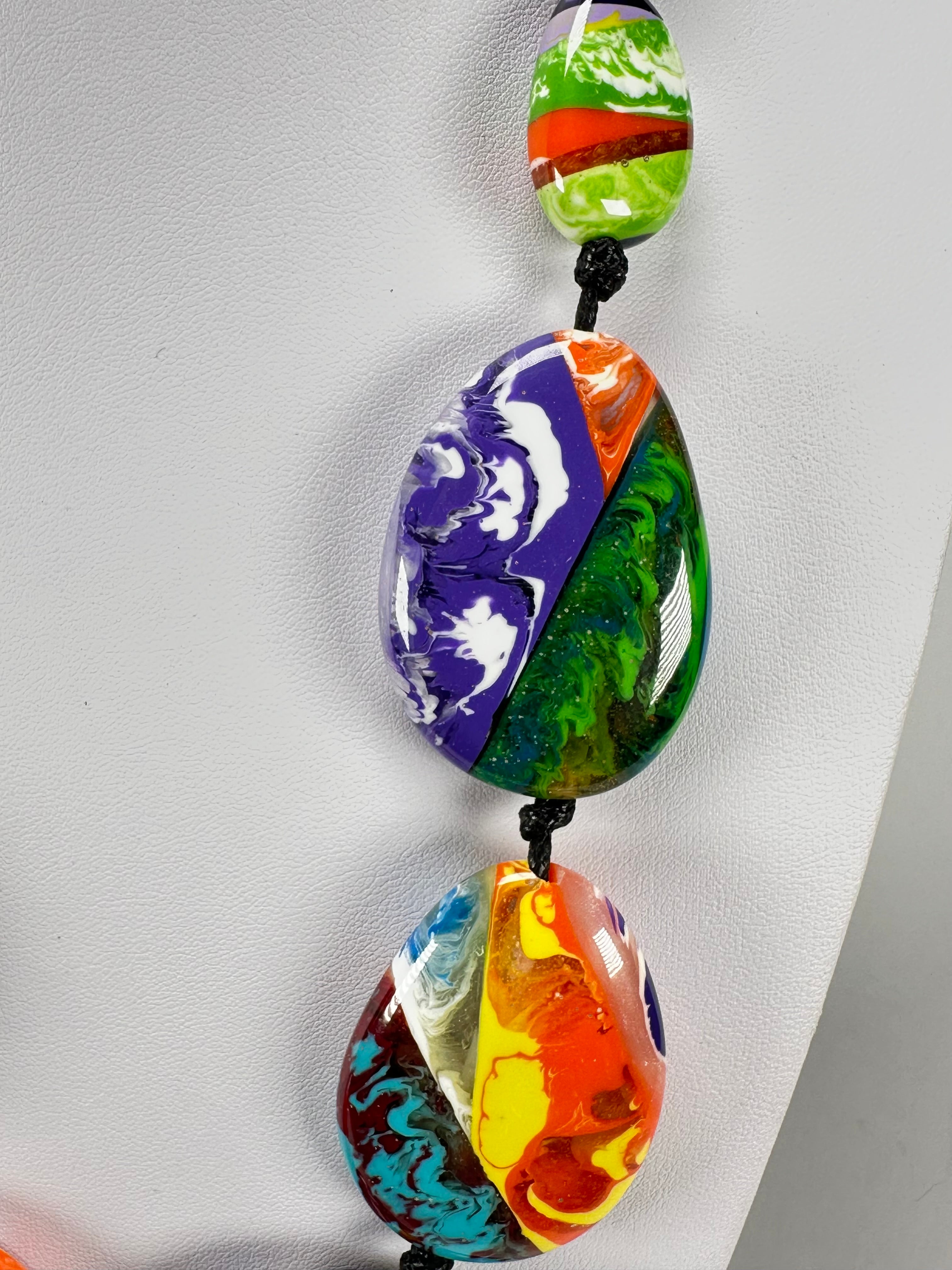Sobral - Multi-Colour "Onda Lisi" Resin Necklace ( 004578 )